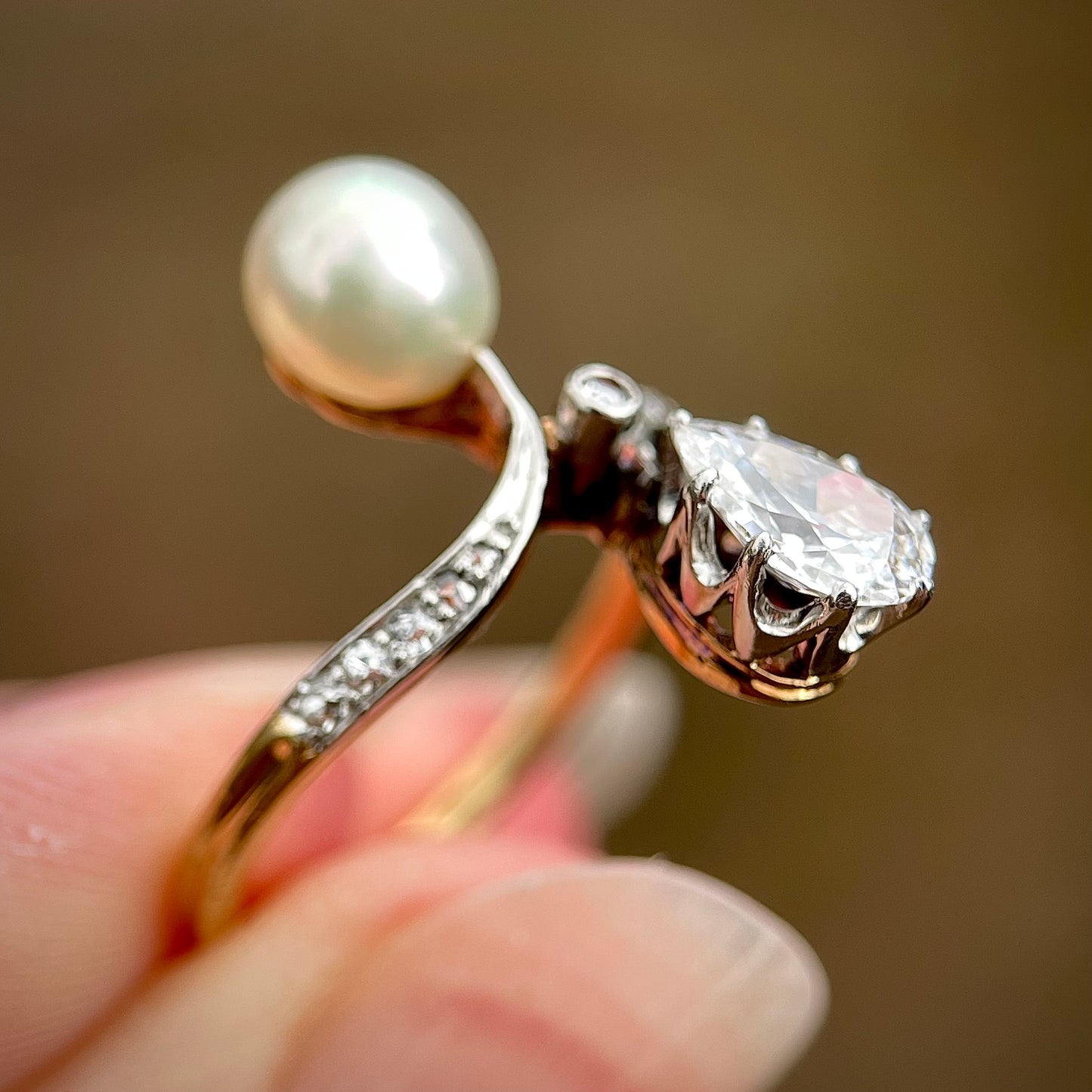 18CT Gold Antique 0.80ct Pear Cut Diamond & Pearl Toi Et Moi ring