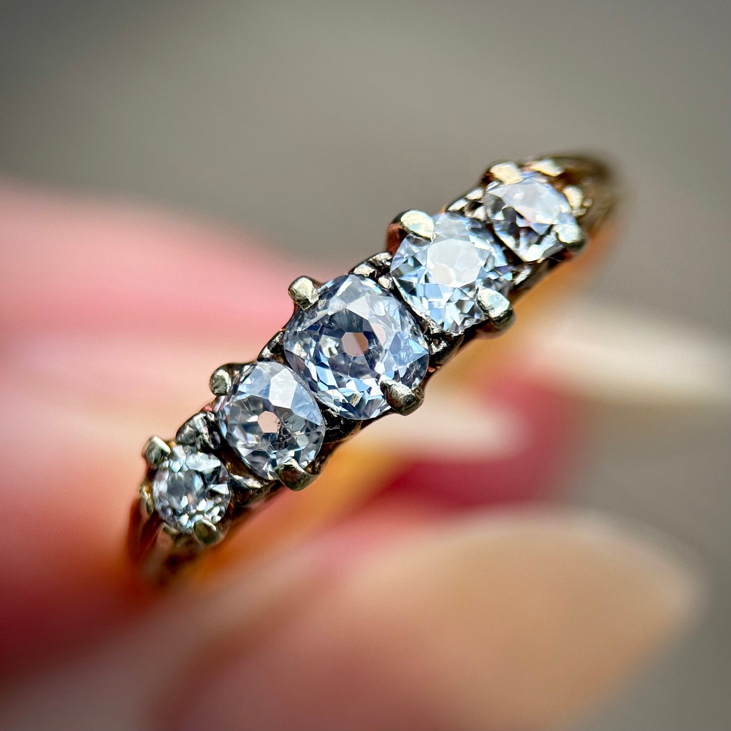 18ct Gold Antique 0.875ct Old Cut Diamond Five Stone Half Hoop Ring Size Q