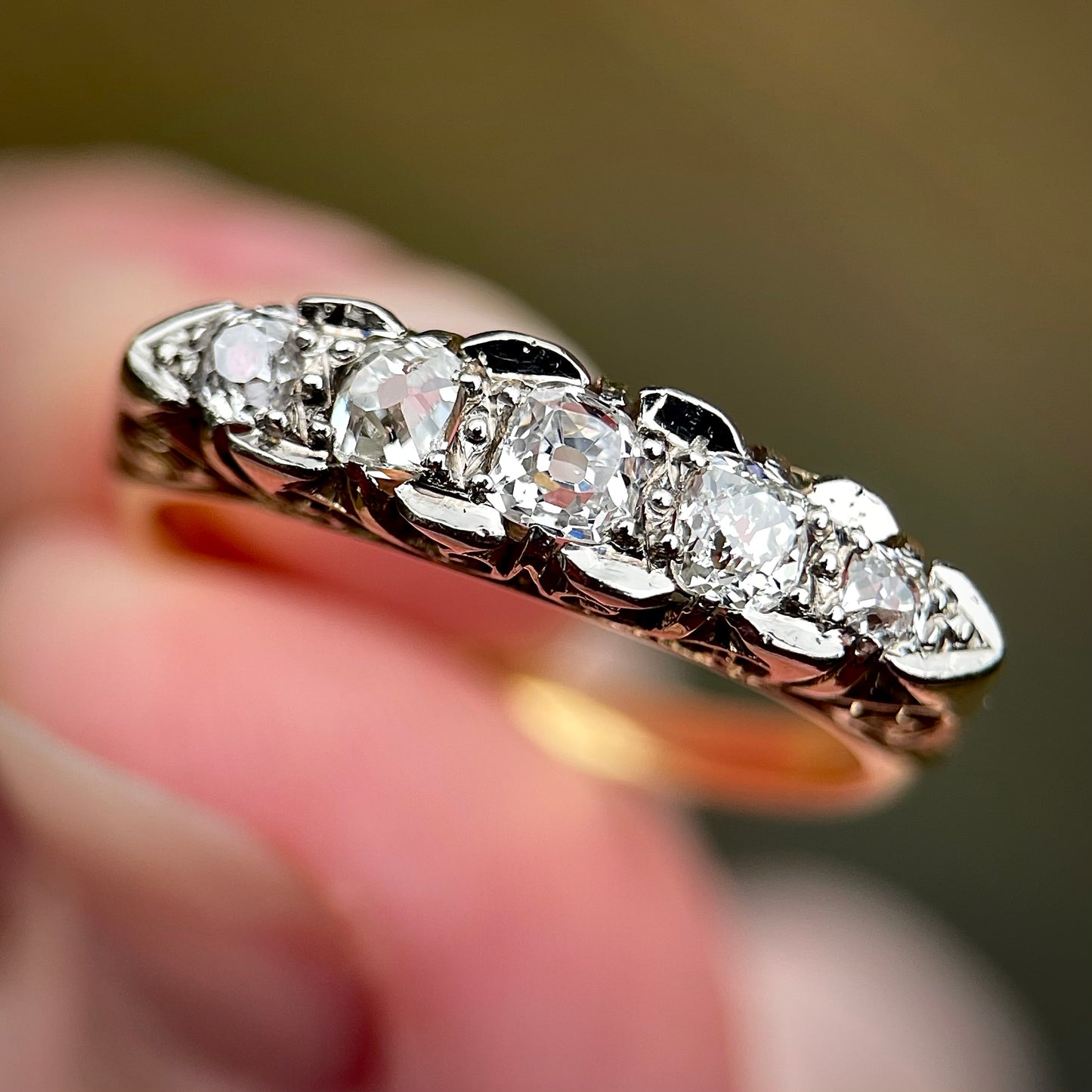 18ct Gold Antique Old Cut Diamond Five Stone Ring Size M 1/2