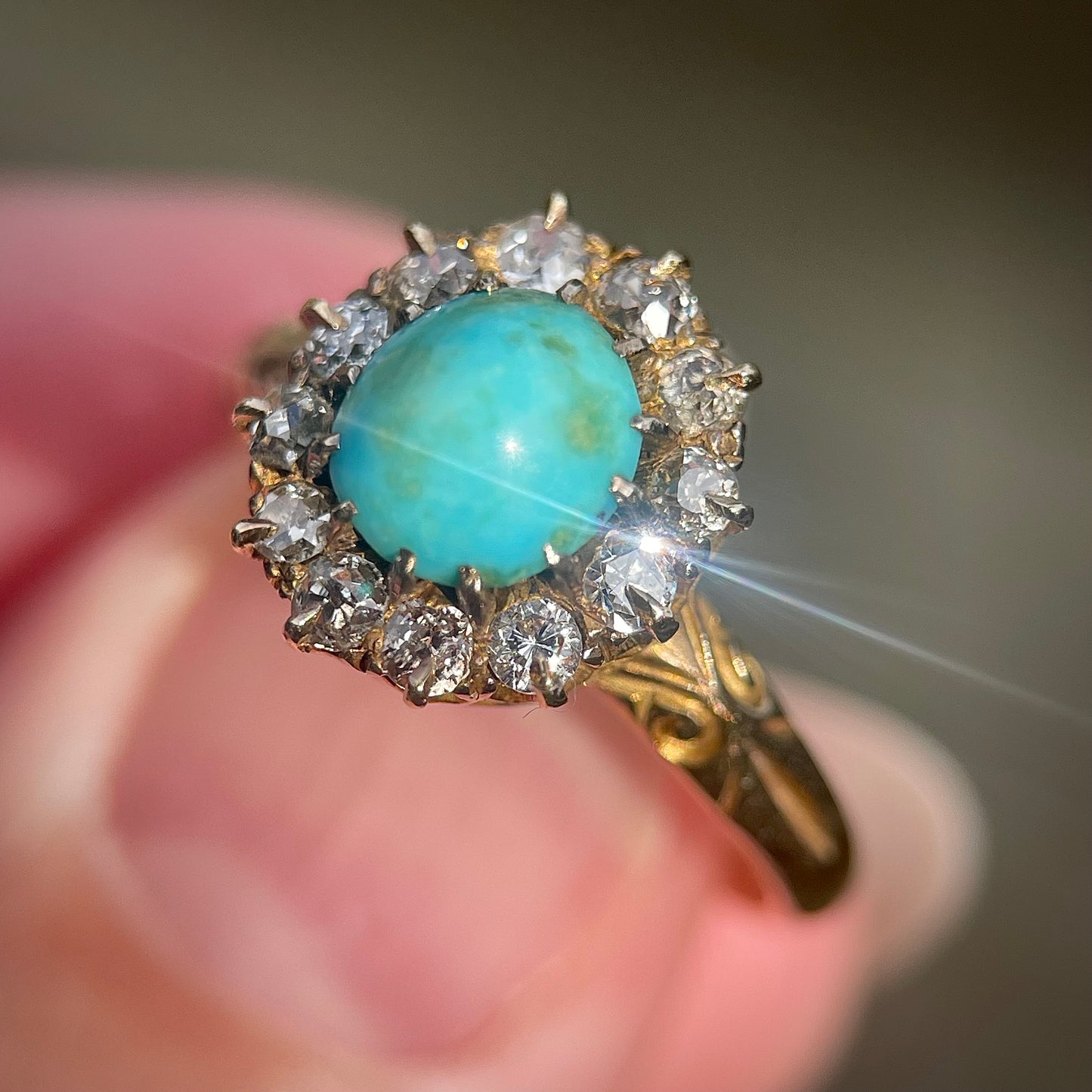 18CT Gold Antique Victorian Turquoise & 0.48ct Old Cut Diamond Cluster Ring