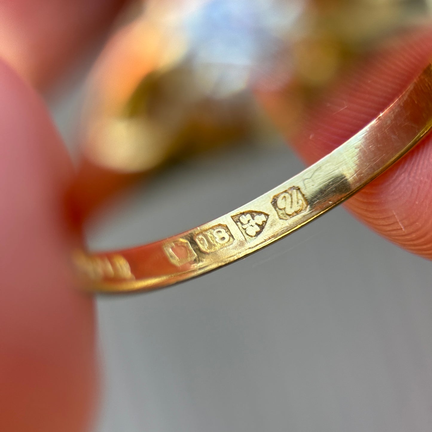 18ct Gold Antique Fully Hallmarked 0.30ct Old Cut Diamond gypsy Ring