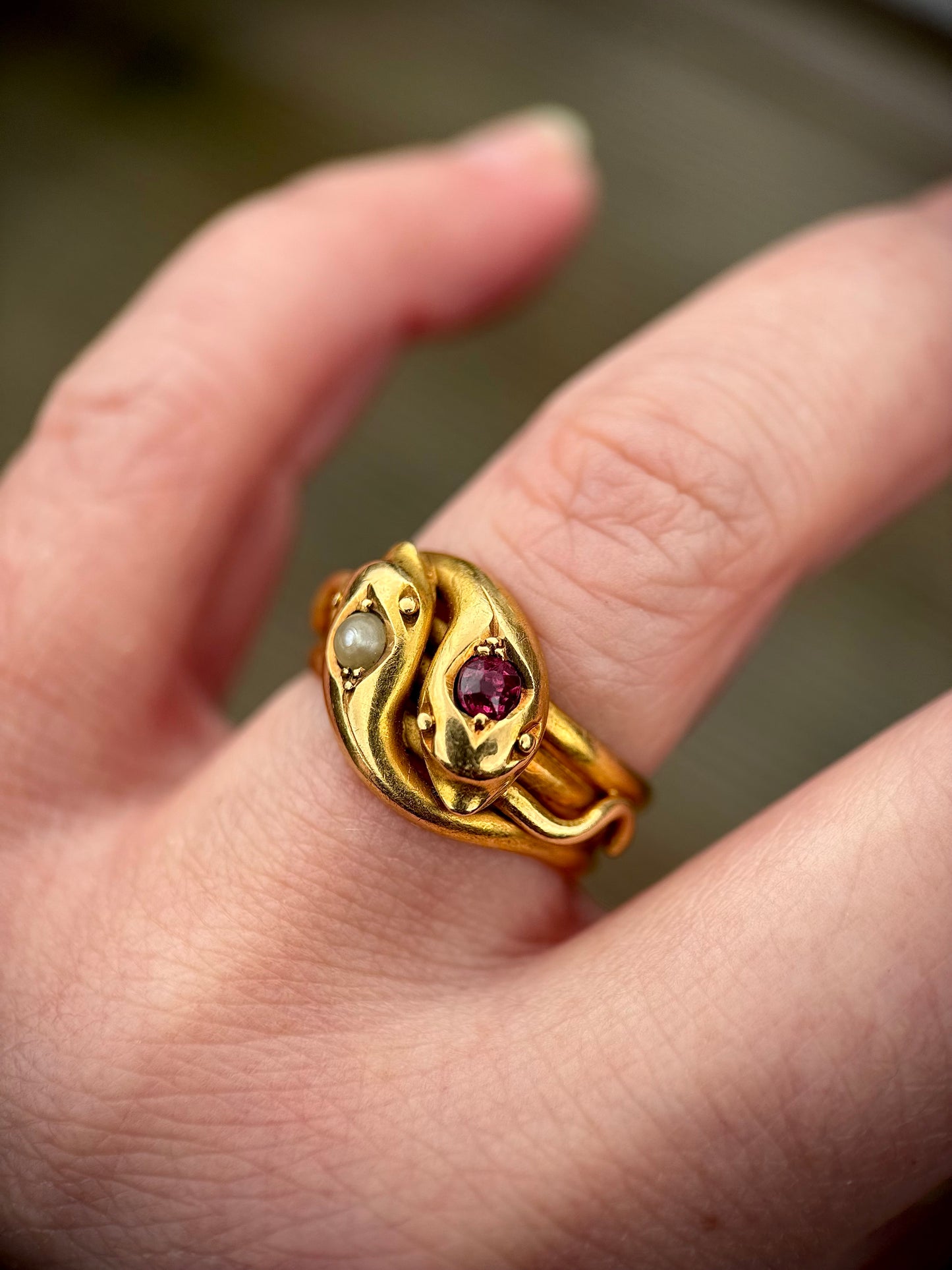 Museum Quality 18CT Gold Antique Victorian 1890 Double Headed Snake Ring