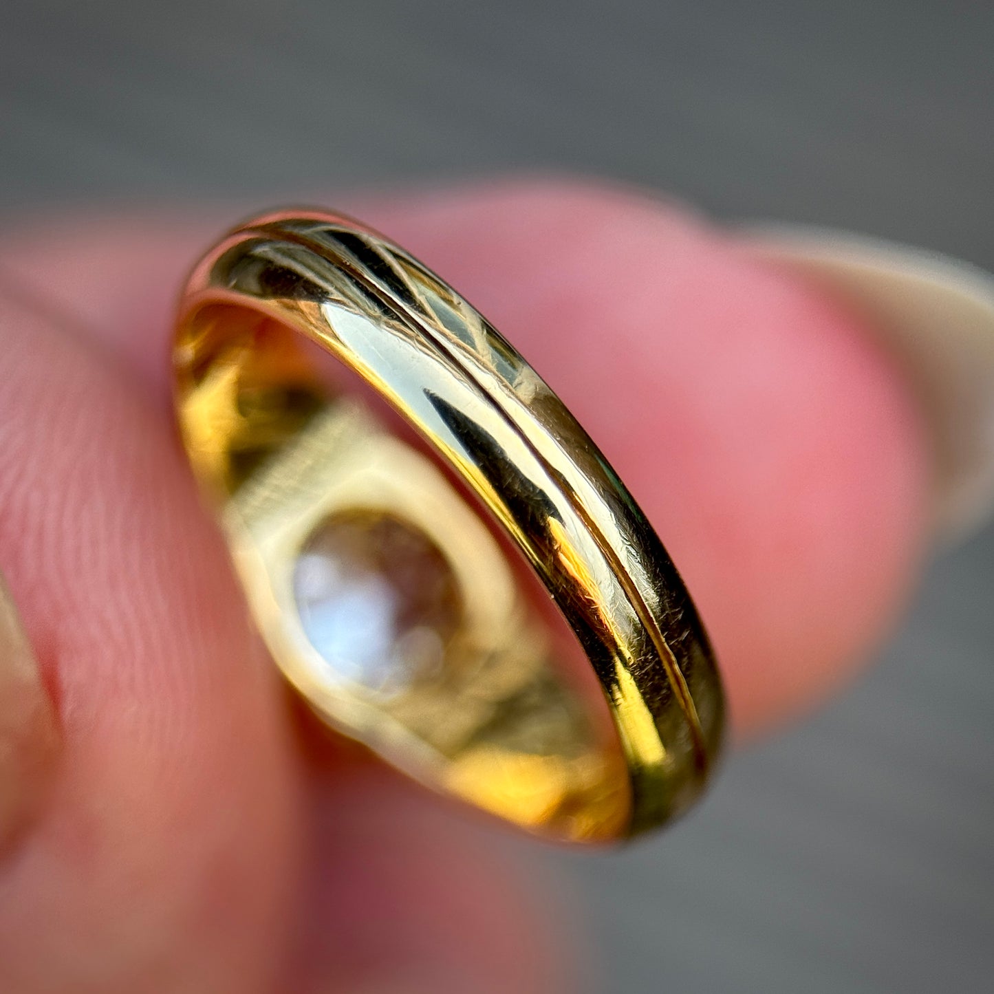 18ct Gold Antique Fully Hallmarked 0.68ct Elongated Old Cut Diamond gypsy Ring