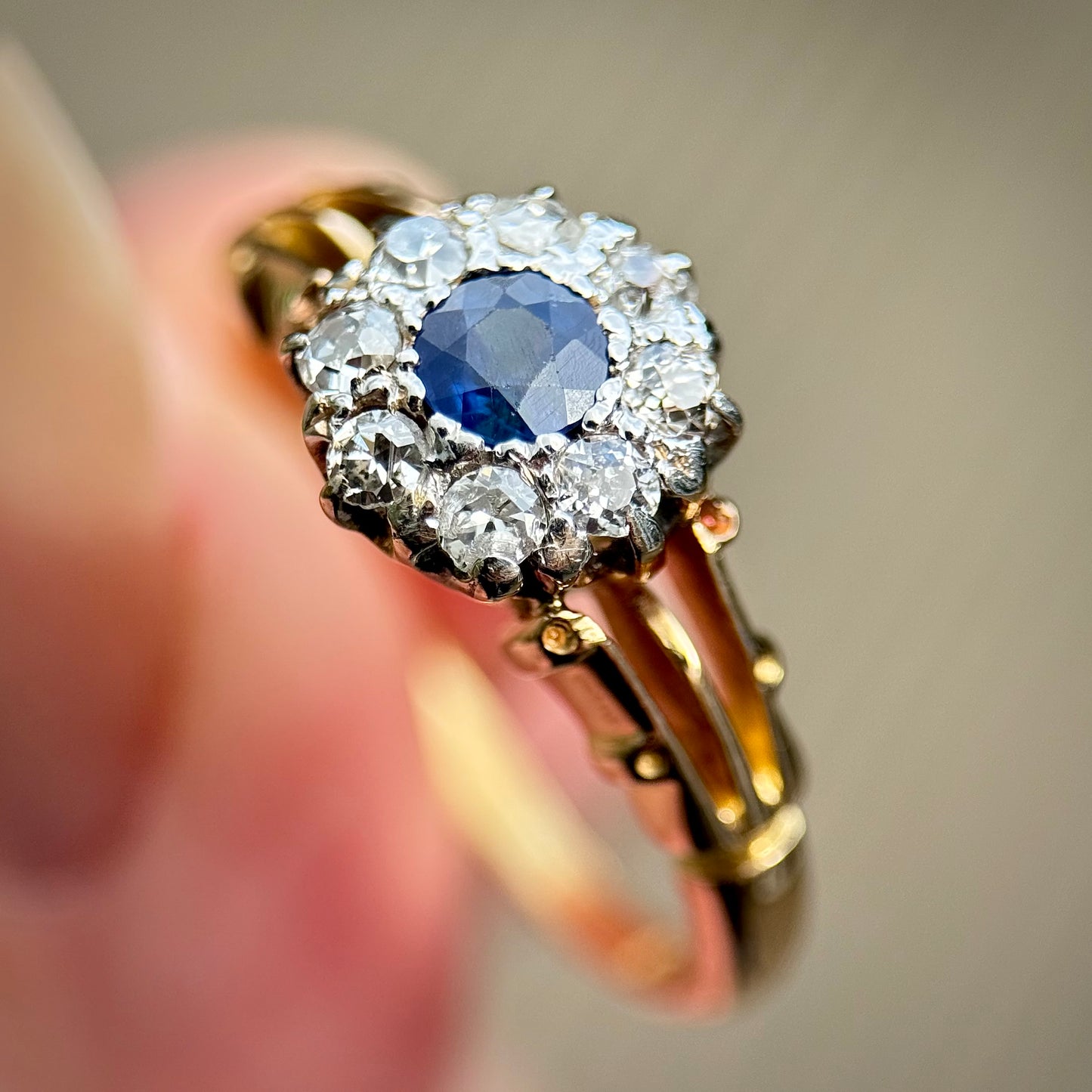 18CT Gold Antique 0.25ct Sapphire & 0.32ct Old Cut Diamond Cluster Ring