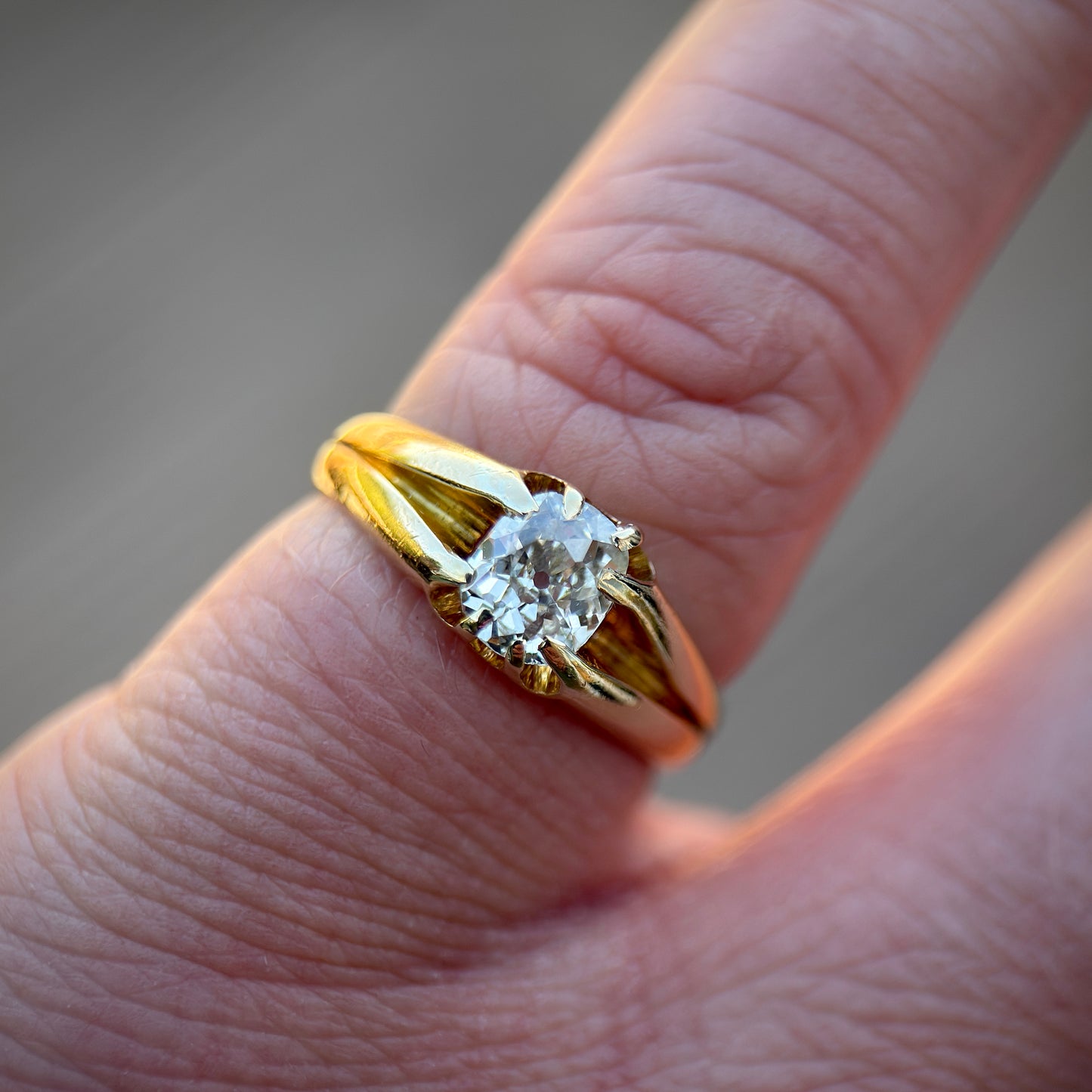 18ct Gold Antique Fully Hallmarked 0.68ct Elongated Old Cut Diamond gypsy Ring