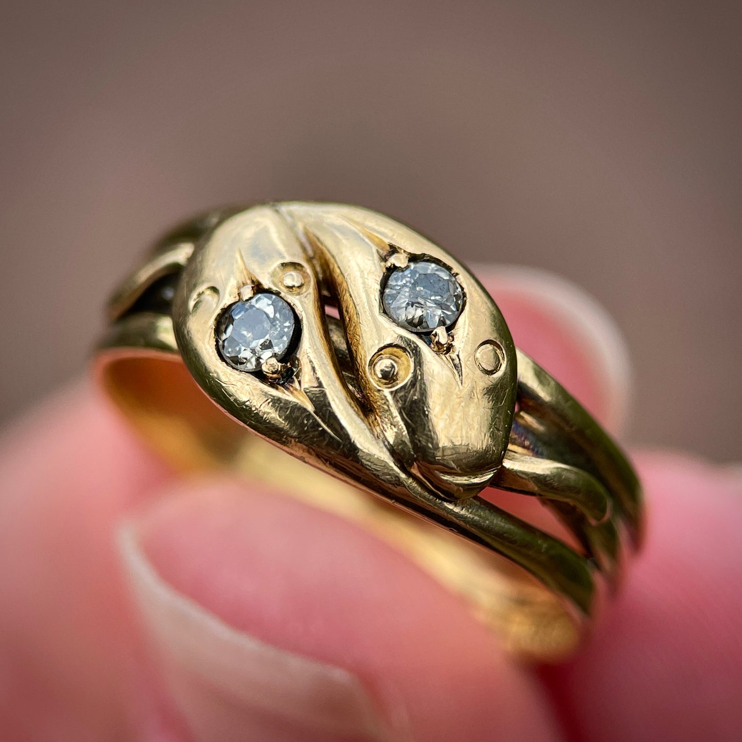 18CT Gold Antique Victorian (1858) Old Cut Diamond Double Headed Snake Ring