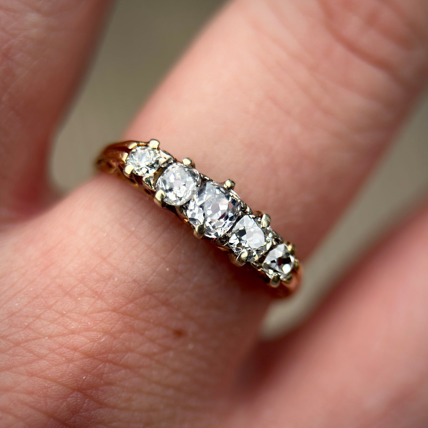 18ct Gold Antique 0.875ct Old Cut Diamond Five Stone Half Hoop Ring Size Q