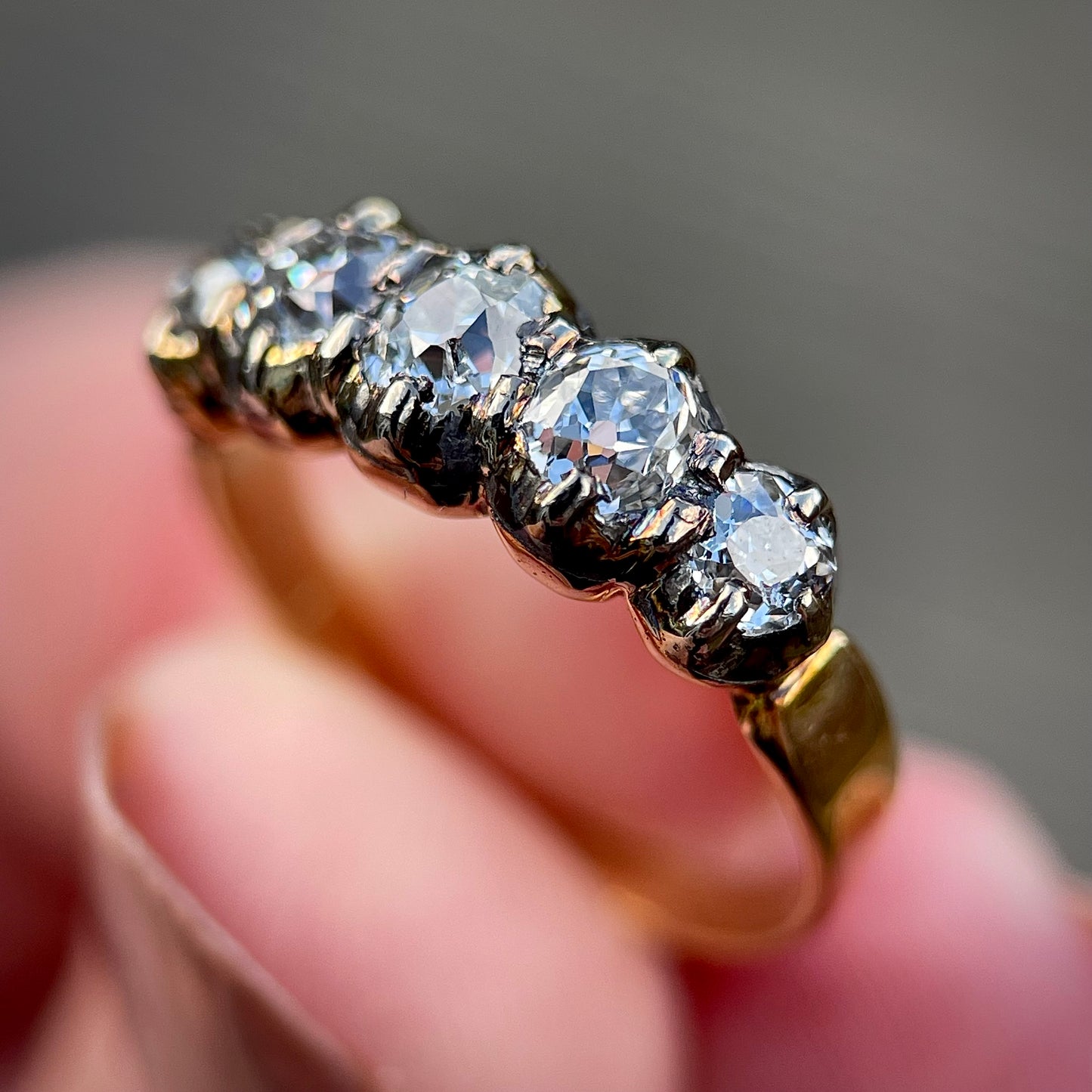 18ct Gold Antique Georgian Victorian Old Cut Diamond Five Stone Half Hoop Ring