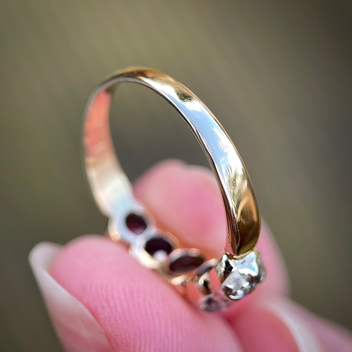 18ct Gold Antique Georgian Victorian Old Cut Diamond Five Stone Half Hoop Ring