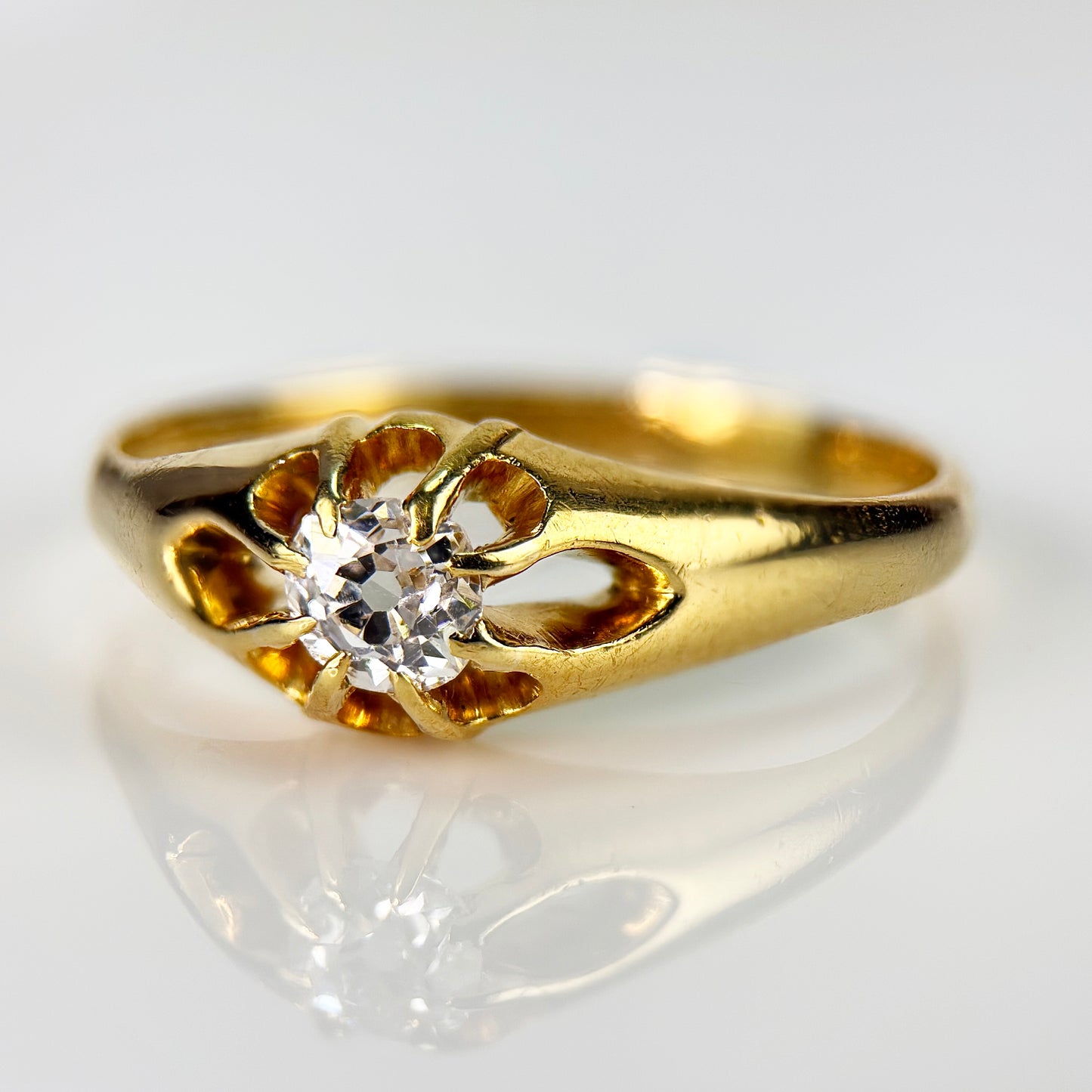 18ct Gold Antique Fully Hallmarked 0.30ct Old Cut Diamond gypsy Ring