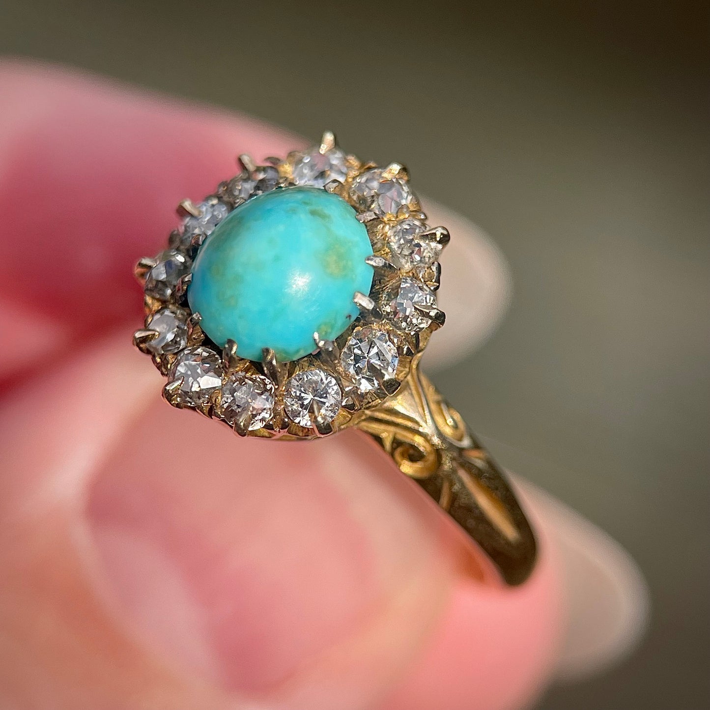 18CT Gold Antique Victorian Turquoise & 0.48ct Old Cut Diamond Cluster Ring