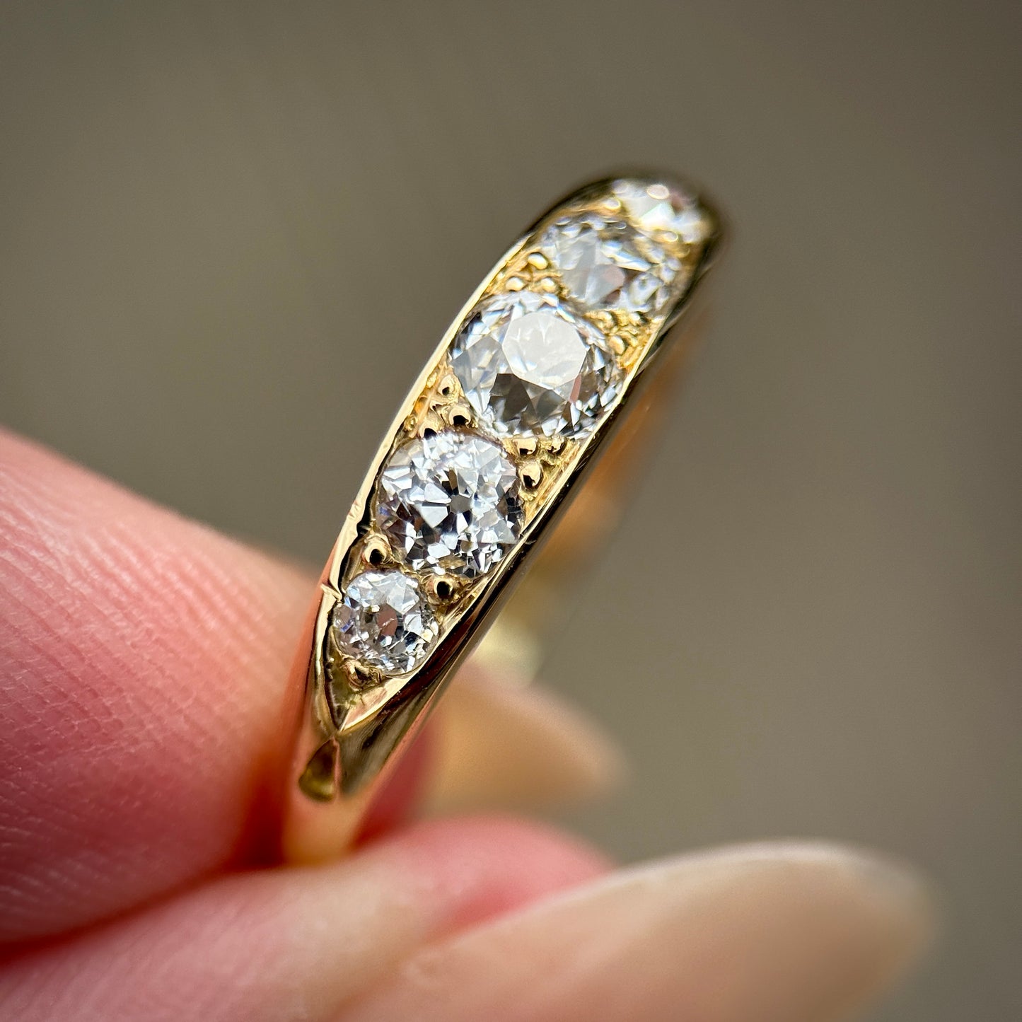 18ct Gold Antique 0.80ct Old Cut Diamond Five Stone Half Hoop Ring Size N