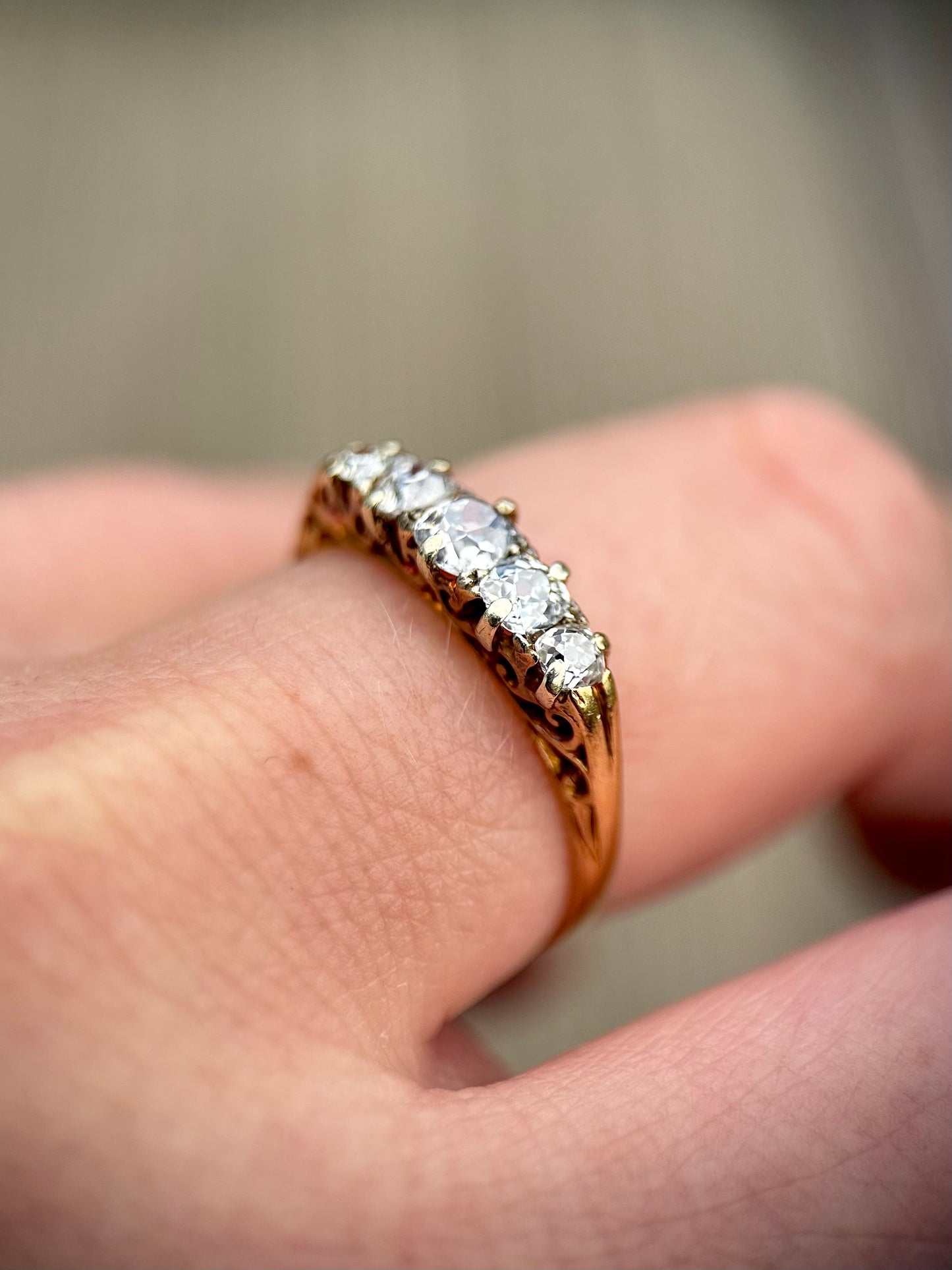18ct Gold Antique 0.875ct Old Cut Diamond Five Stone Half Hoop Ring Size Q