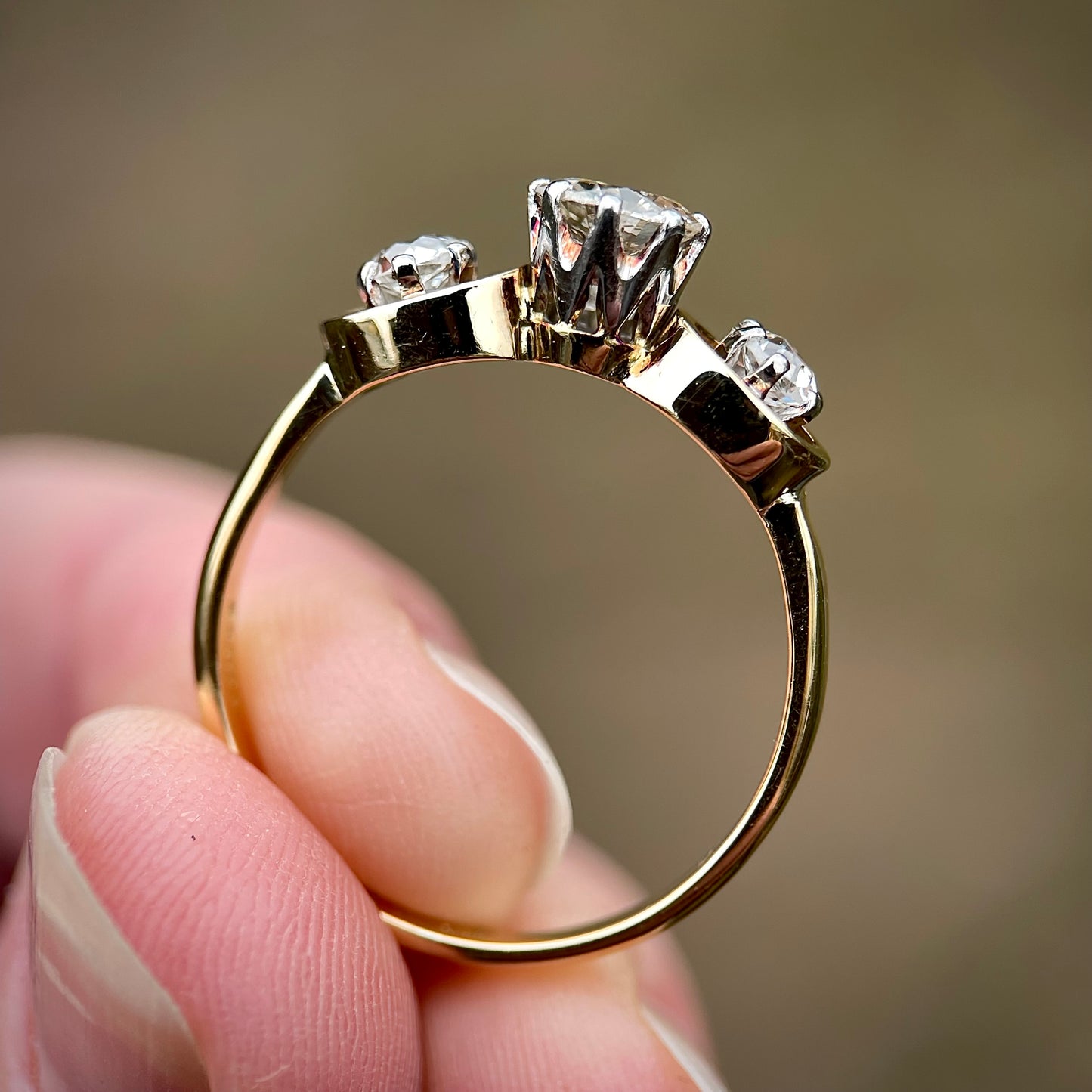 18ct Gold 0.88ct Old Cut Diamond Three Stone Trilogy Ring