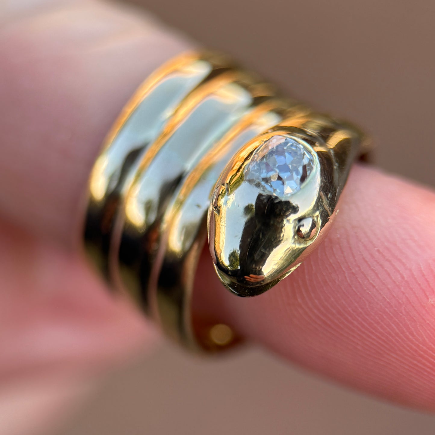 18CT Gold Antique Victorian 0.30ct Old Cut Diamond Snake Ring 9.7 grams