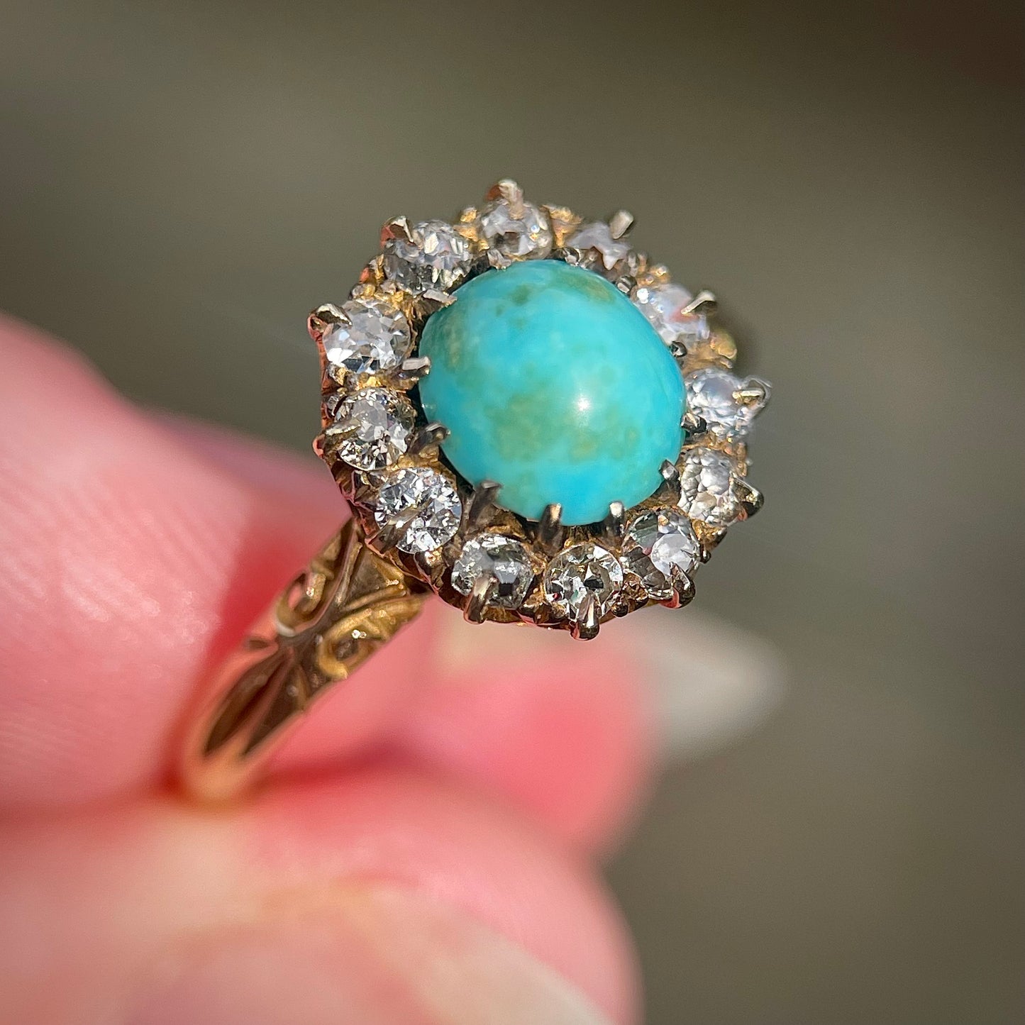 18CT Gold Antique Victorian Turquoise & 0.48ct Old Cut Diamond Cluster Ring