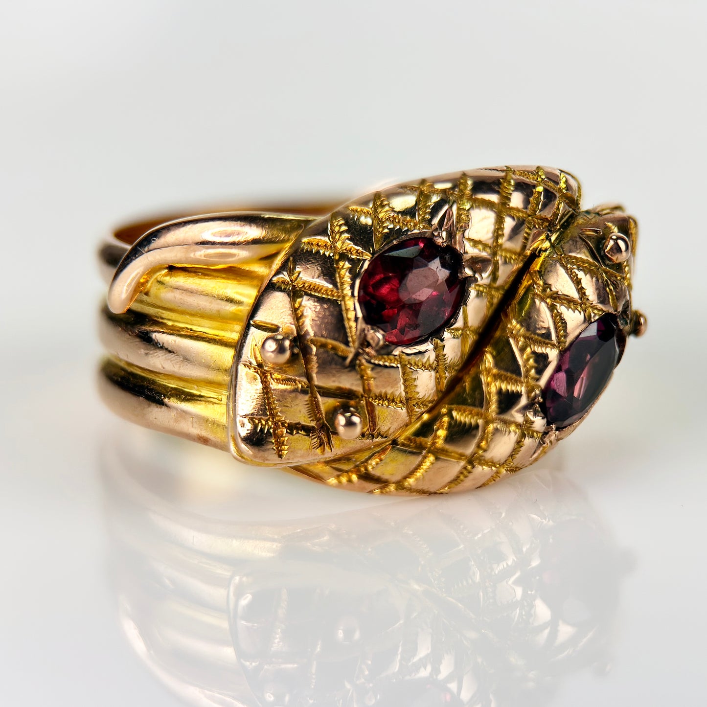 9CT Gold Antique (1915) Double Headed Snake / Cobra Ring 5.1g