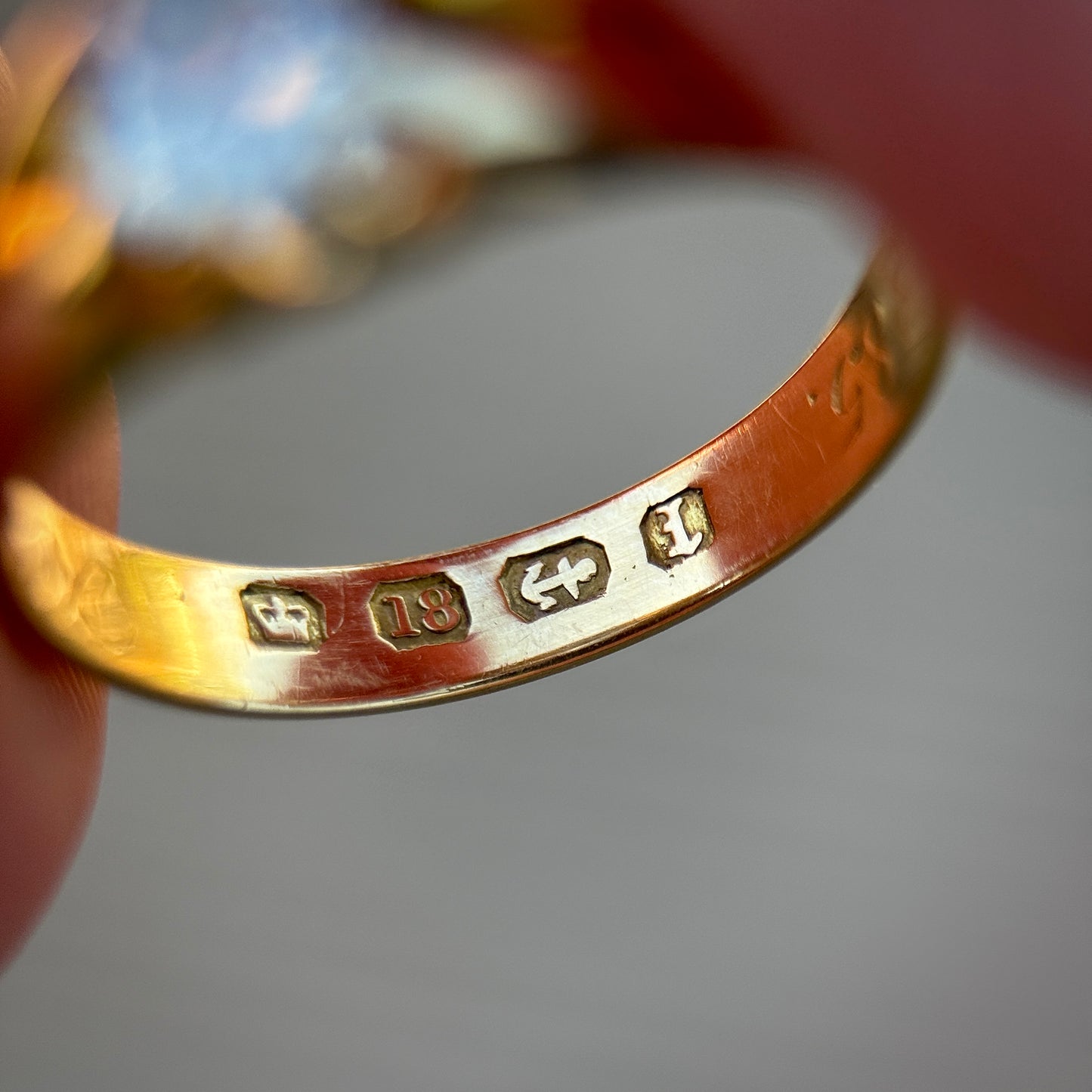18ct Gold Antique Fully Hallmarked 0.68ct Elongated Old Cut Diamond gypsy Ring