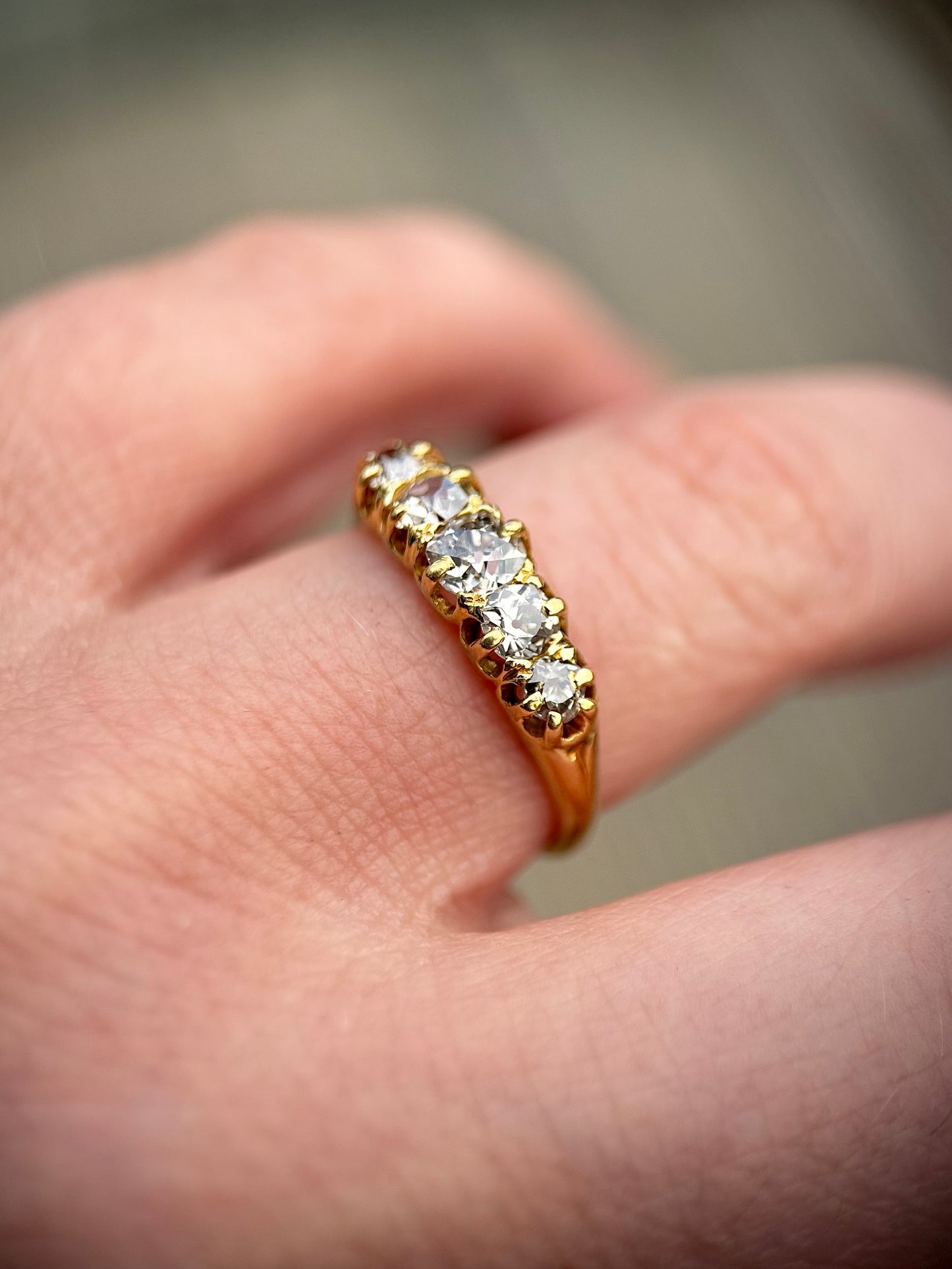 18ct Gold Antique 1.15ct Old Cut Diamond Five Stone Half Hoop Ring Size O