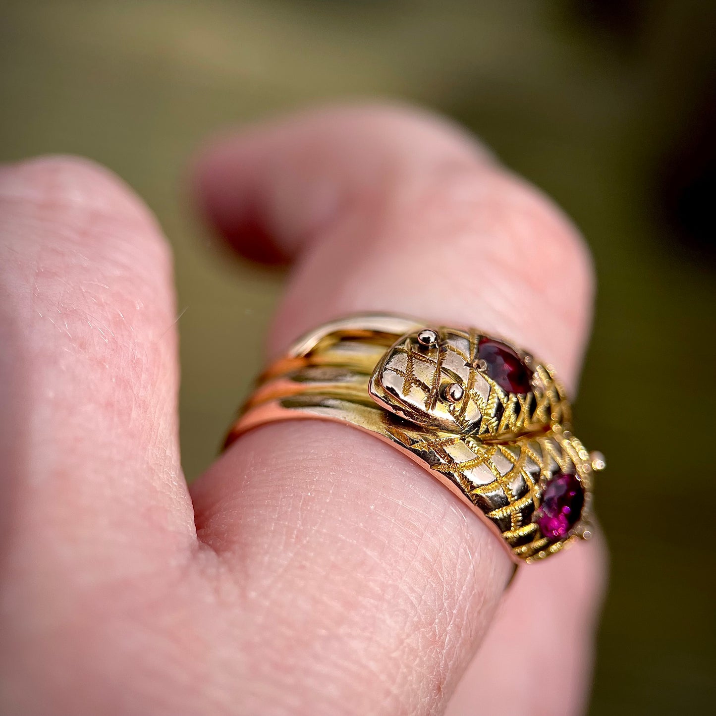 9CT Gold Antique (1915) Double Headed Snake / Cobra Ring 5.1g