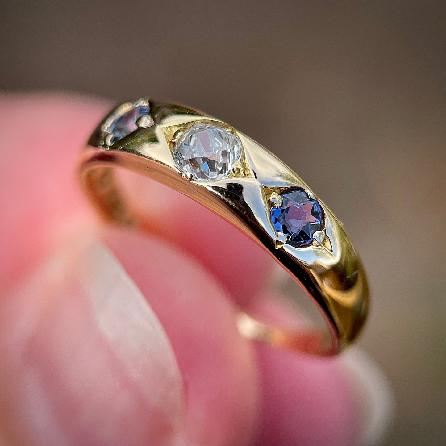 18ct Gold Antique Three Stone Old Cut Diamond & Sapphire Gypsy Ring Band