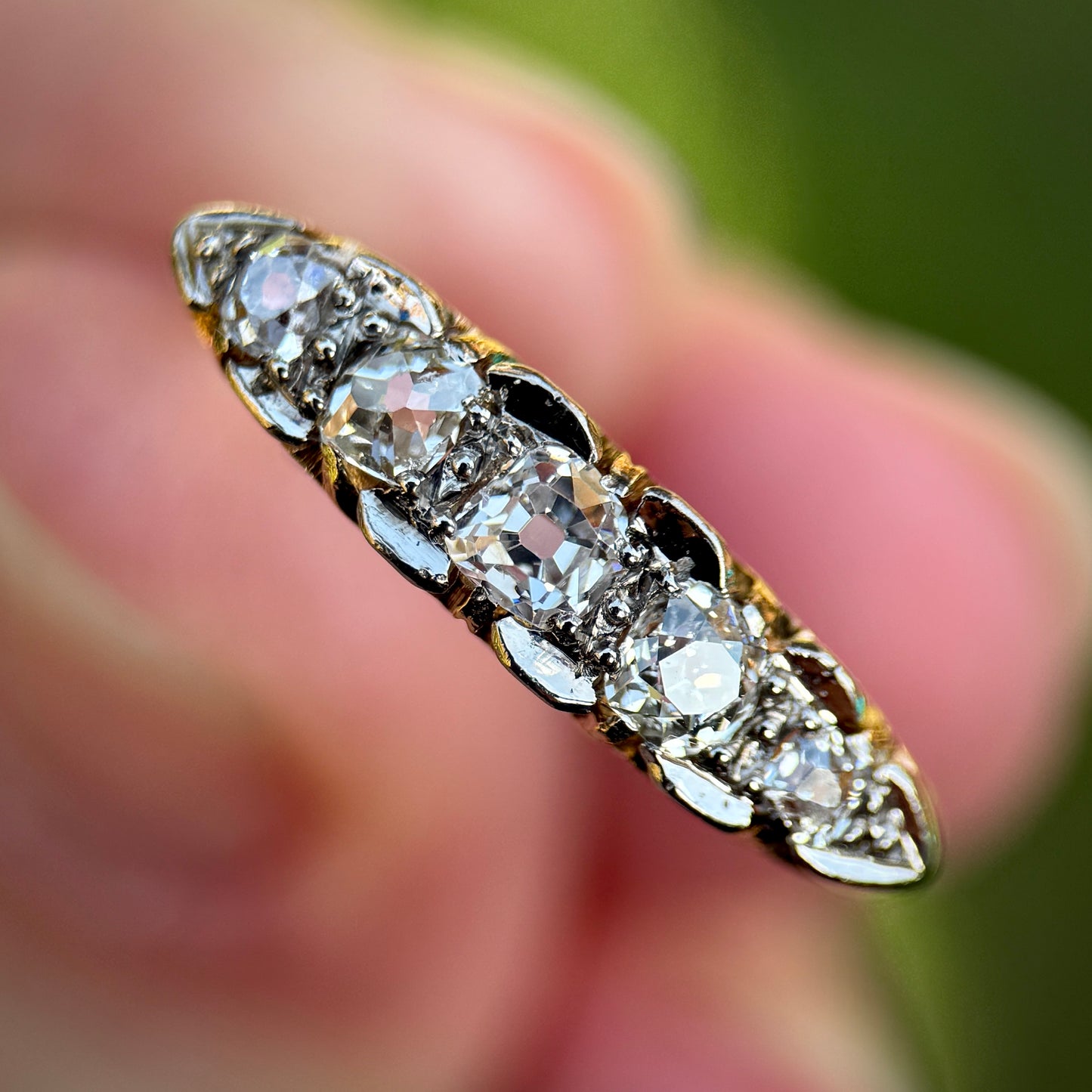 18ct Gold Antique Old Cut Diamond Five Stone Ring Size M 1/2