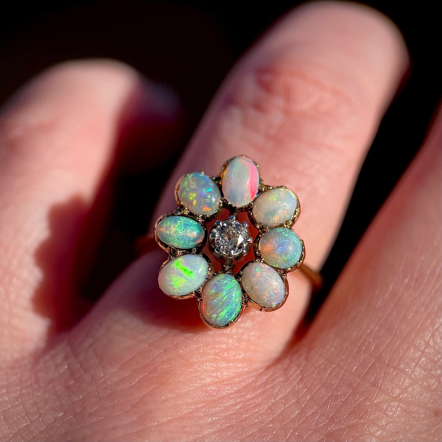18CT Gold Antique Opal & Old cut diamond Flower Cluster Daisy Ring Size N 1/2