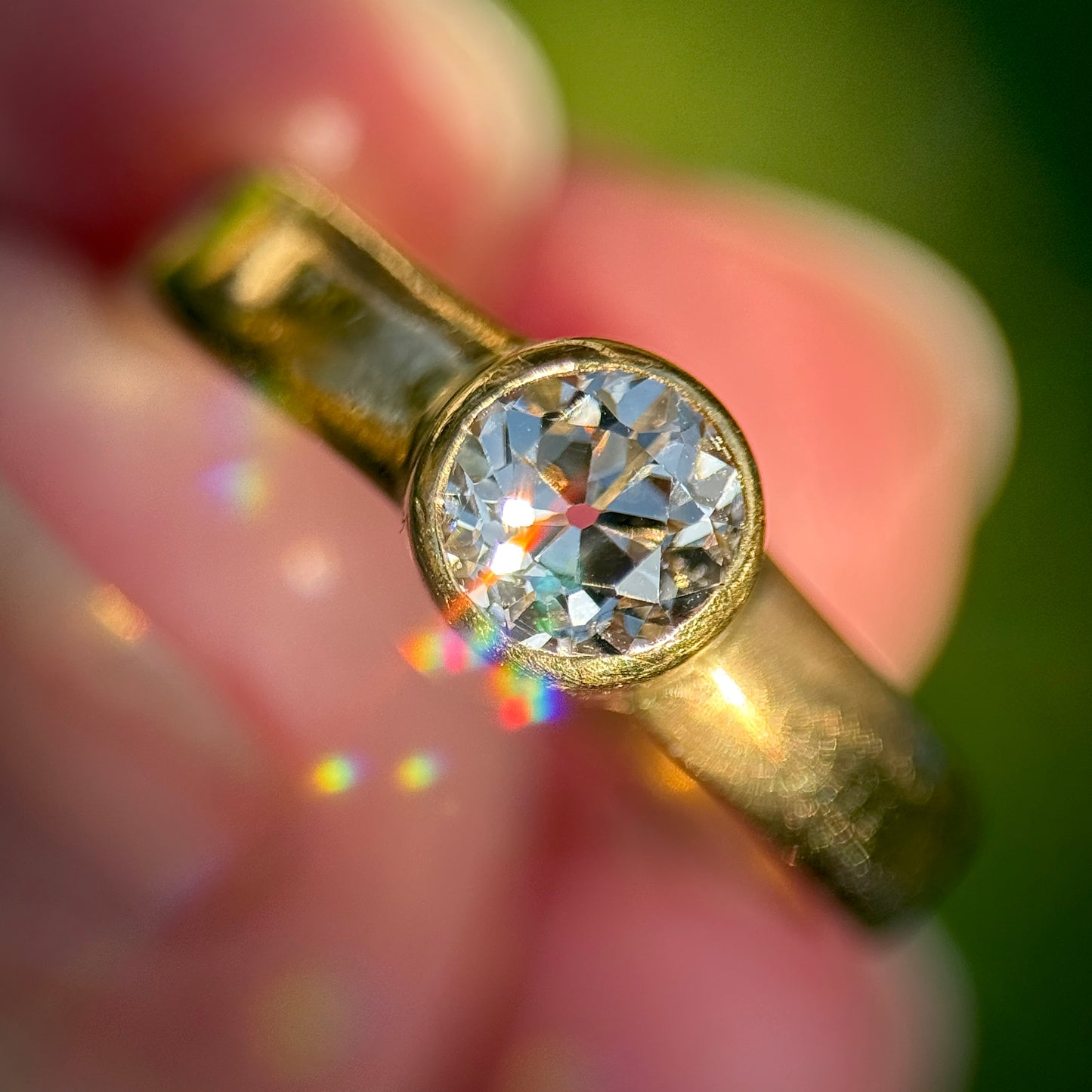 0.90CT Old Mine Cut Diamond Solitaire 18ct Gold Ring Size Q 5.0g