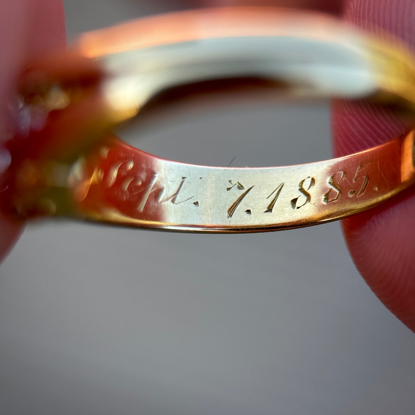 18ct Gold Antique Fully Hallmarked 0.68ct Elongated Old Cut Diamond gypsy Ring