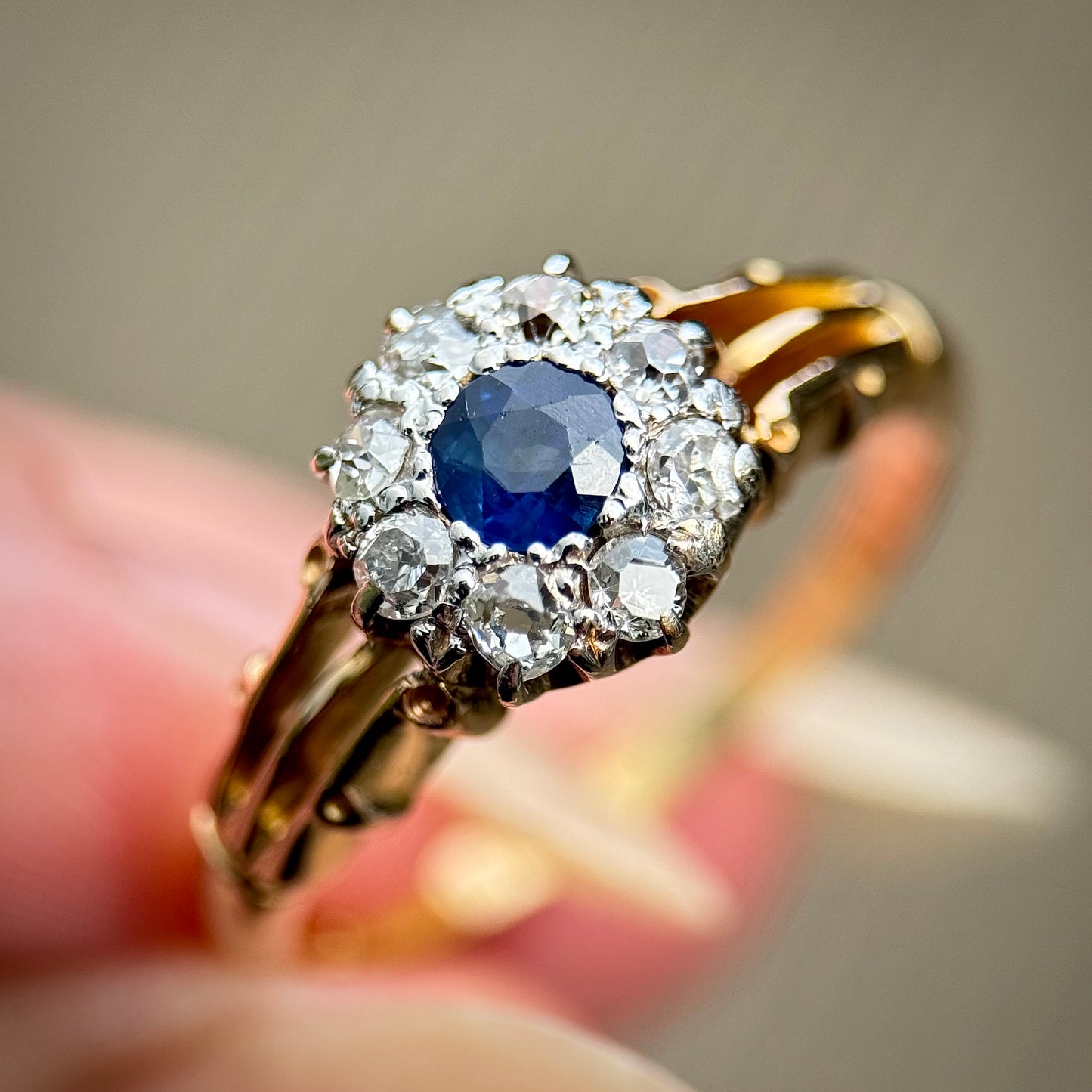 18CT Gold Antique 0.25ct Sapphire & 0.32ct Old Cut Diamond Cluster Ring