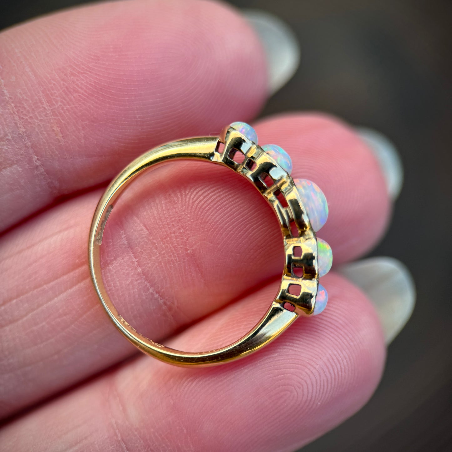 18CT Gold antique fiery crystal Opal five stone half hoop milgrain set ring