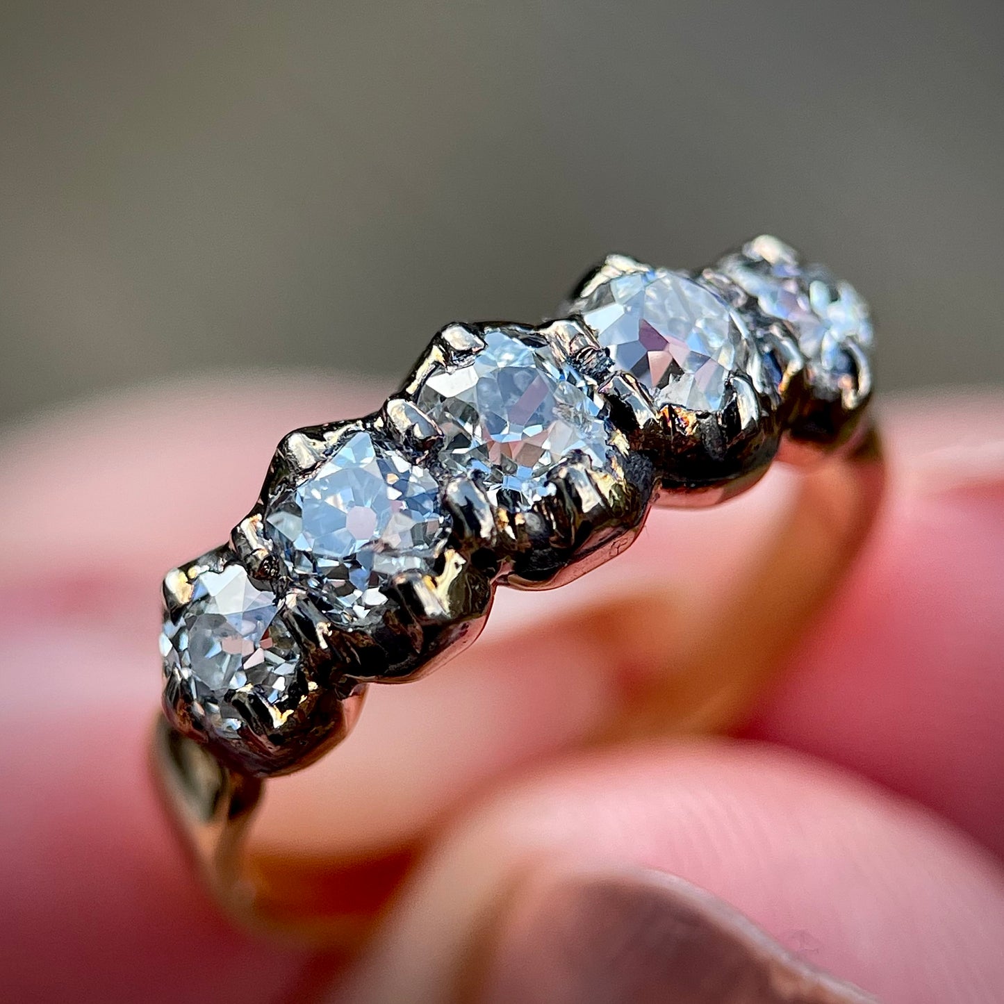 18ct Gold Antique Georgian Victorian Old Cut Diamond Five Stone Half Hoop Ring