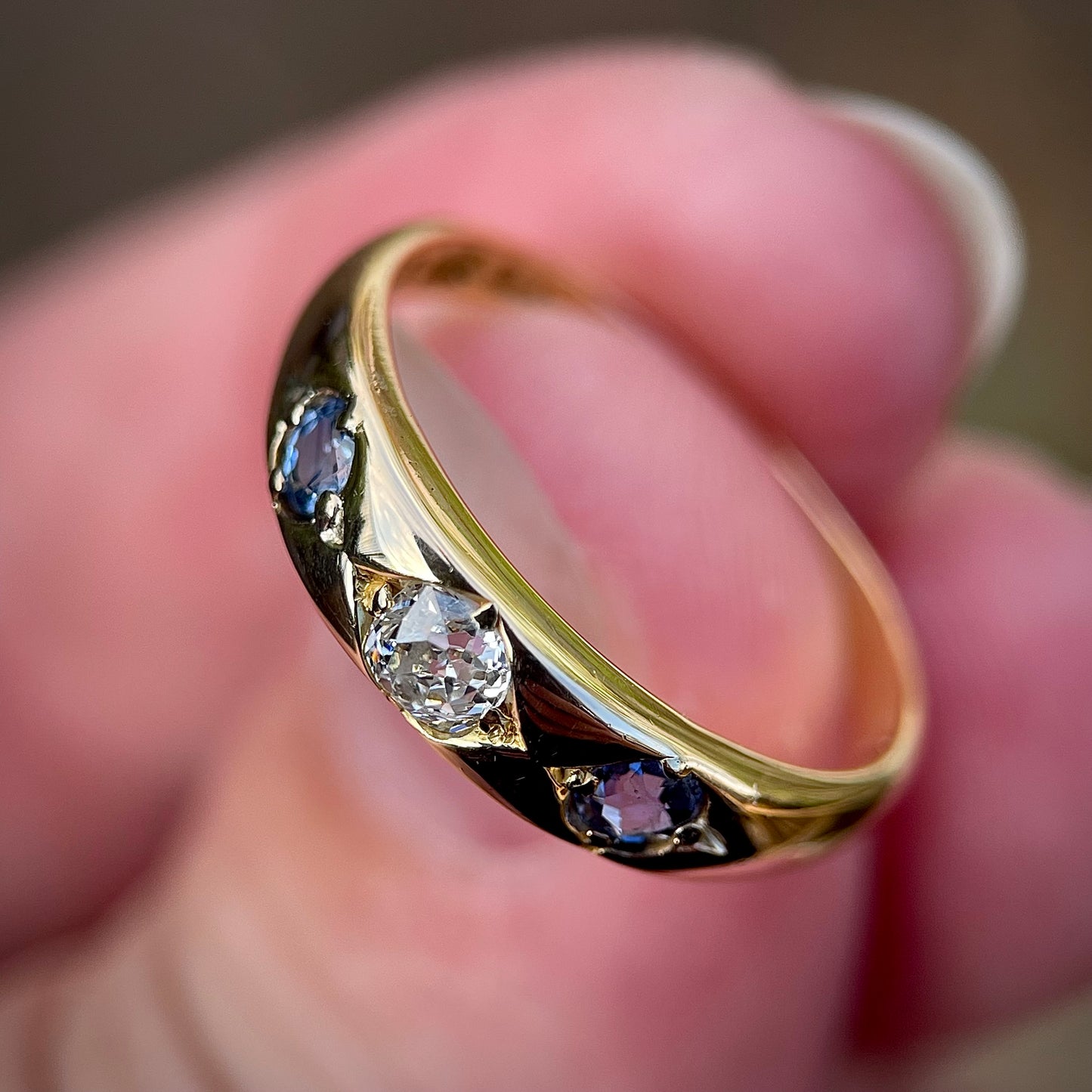 18ct Gold Antique Three Stone Old Cut Diamond & Sapphire Gypsy Ring Band