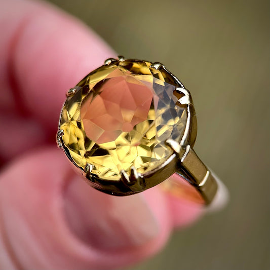 Impressive 15ct Gold Antique Georgian / Early Victorian 12.00ct Citrine Ring