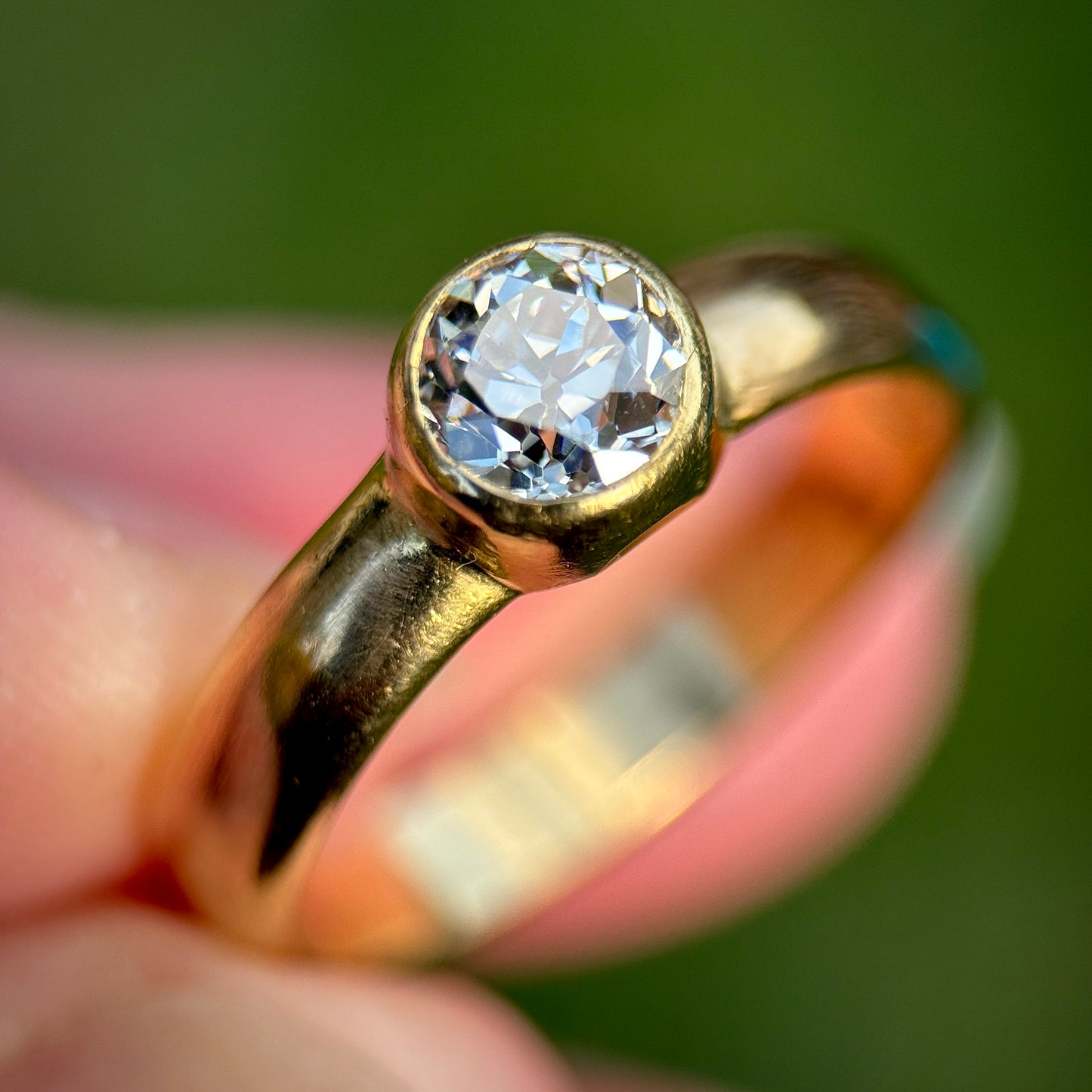 0.90CT Old Mine Cut Diamond Solitaire 18ct Gold Ring Size Q 5.0g