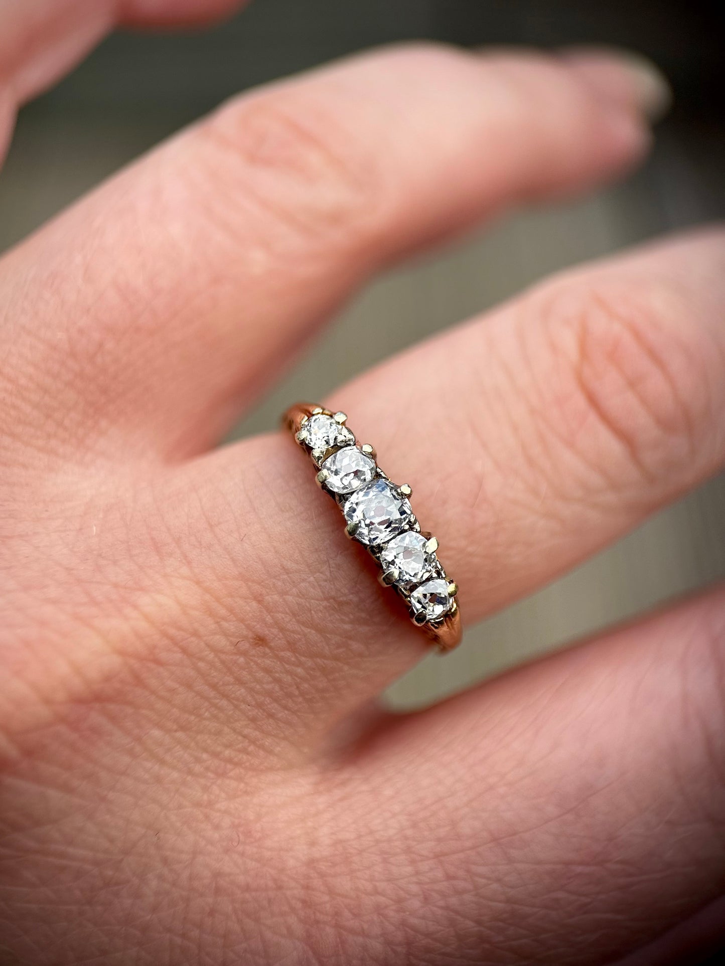 18ct Gold Antique 0.875ct Old Cut Diamond Five Stone Half Hoop Ring Size Q
