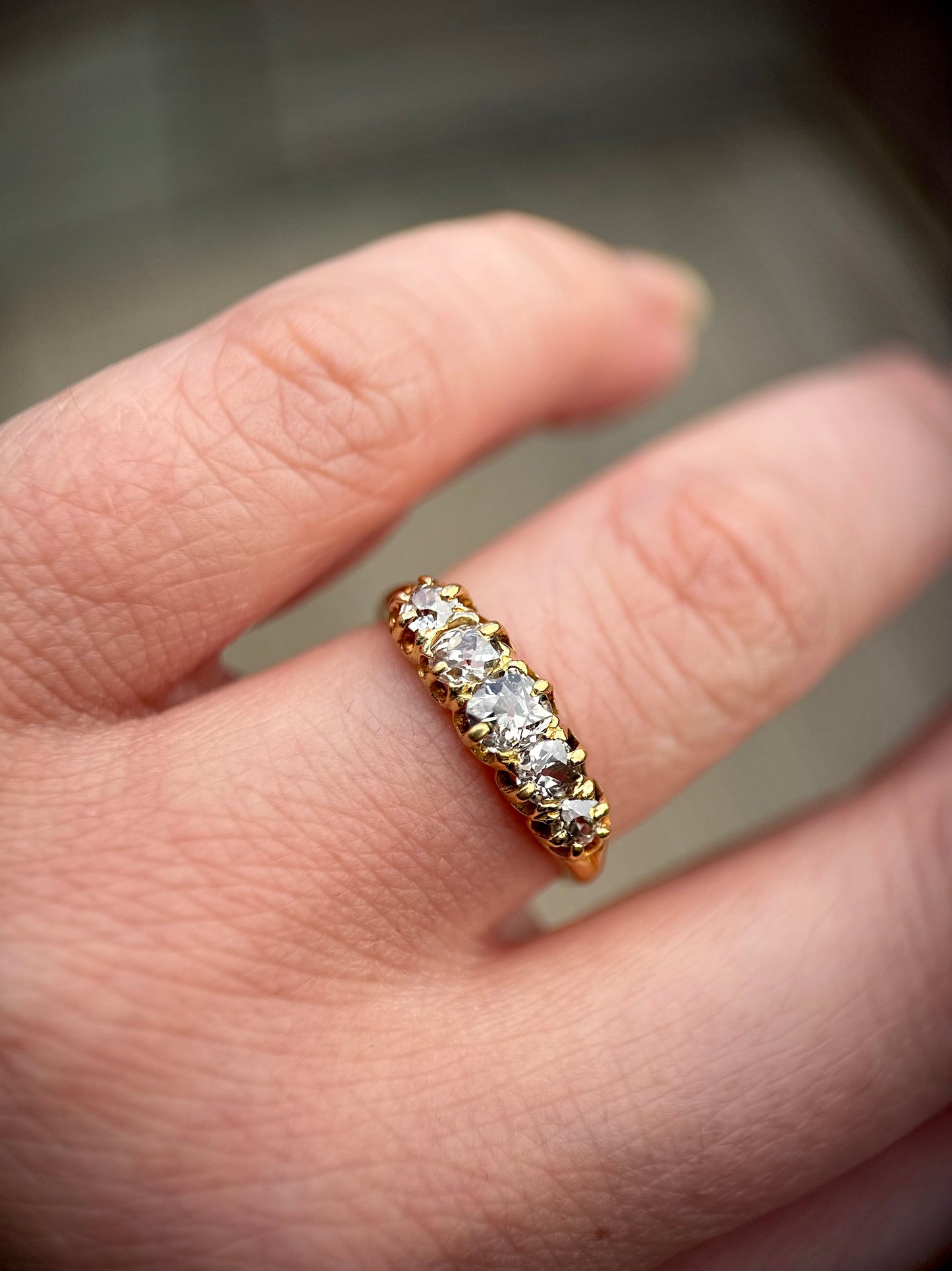 18ct Gold Antique 1.15ct Old Cut Diamond Five Stone Half Hoop Ring Size O