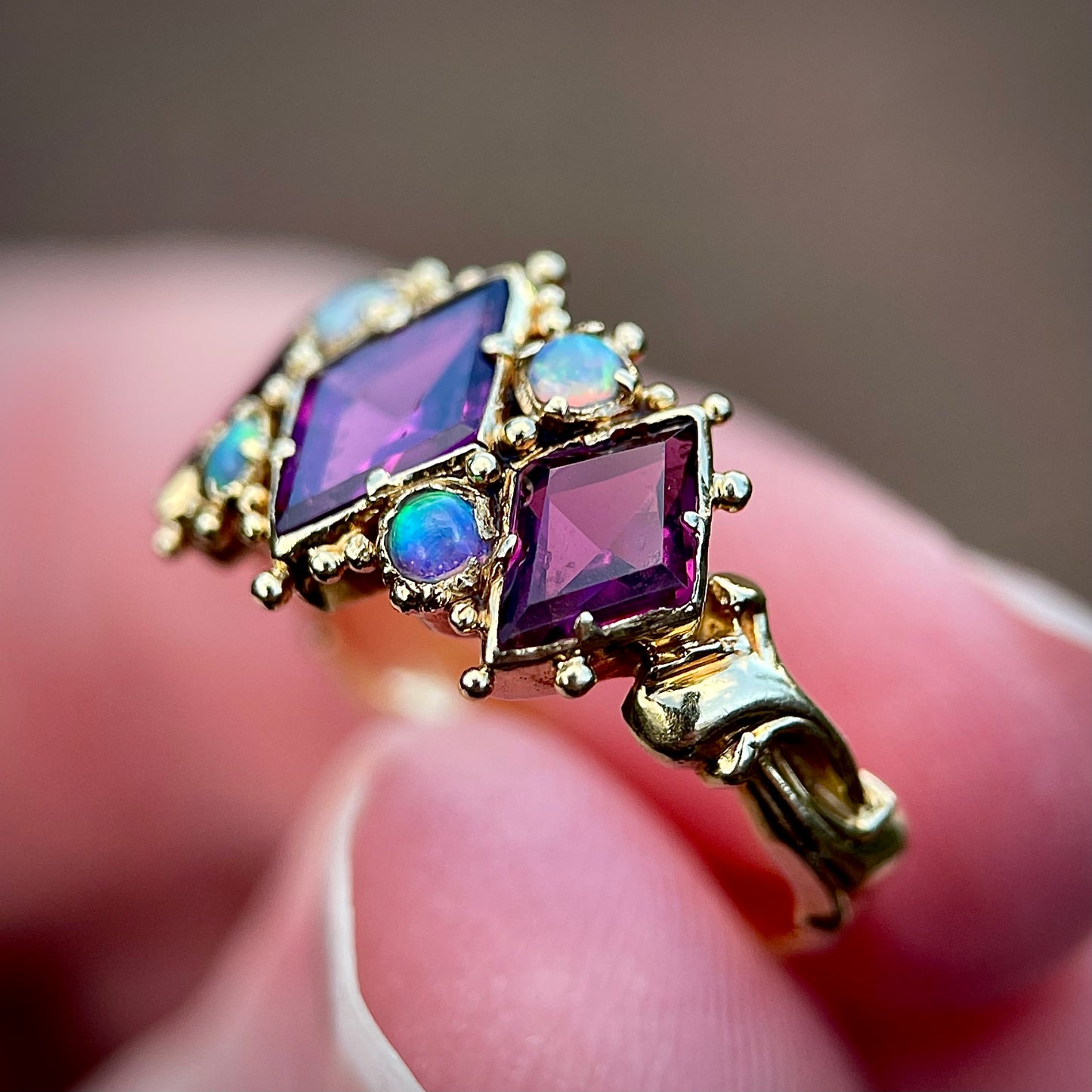 18ct Gold Antique Amethyst & Opal Art Nouveau Arts & Crafts Ring Size J