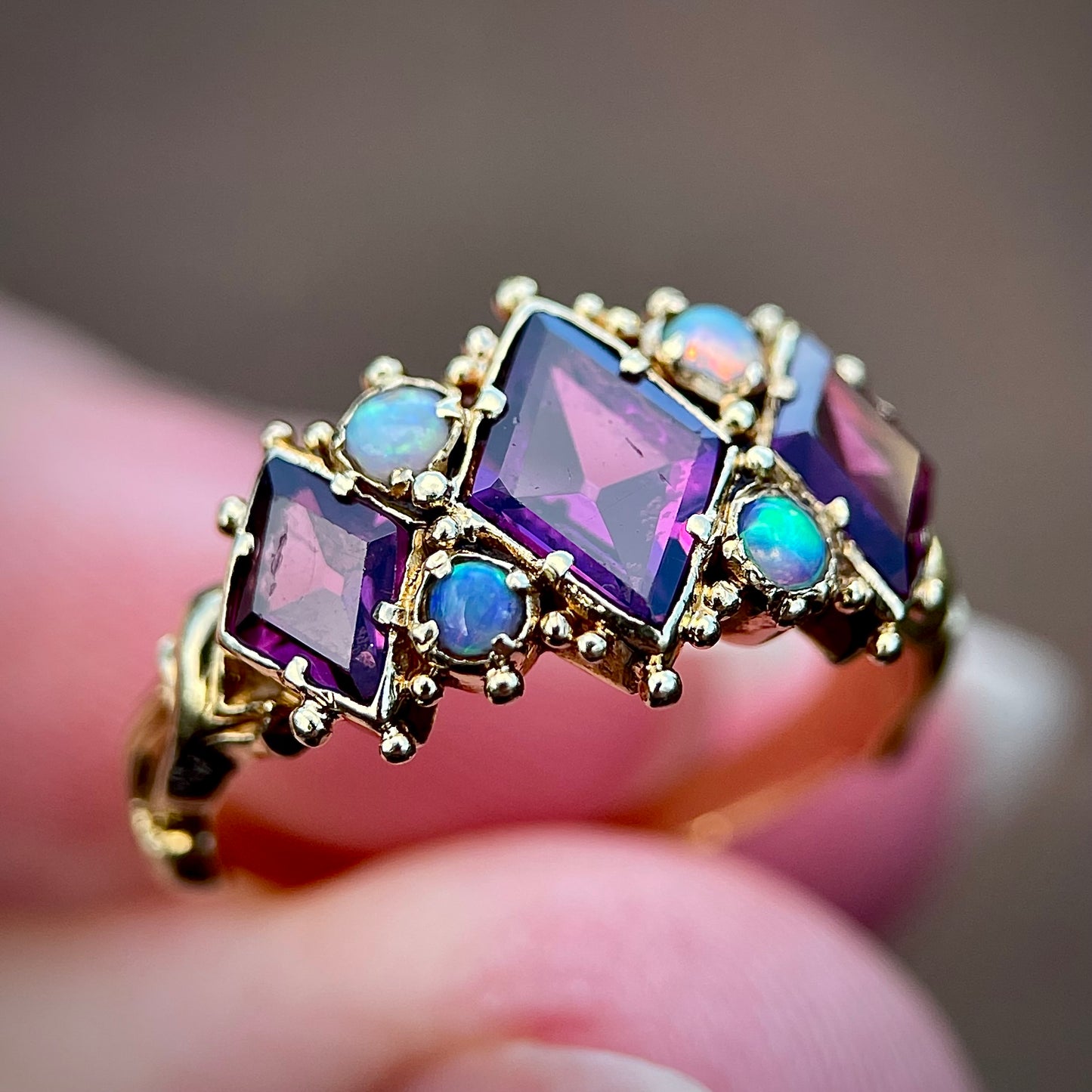 18ct Gold Antique Amethyst & Opal Art Nouveau Arts & Crafts Ring Size J