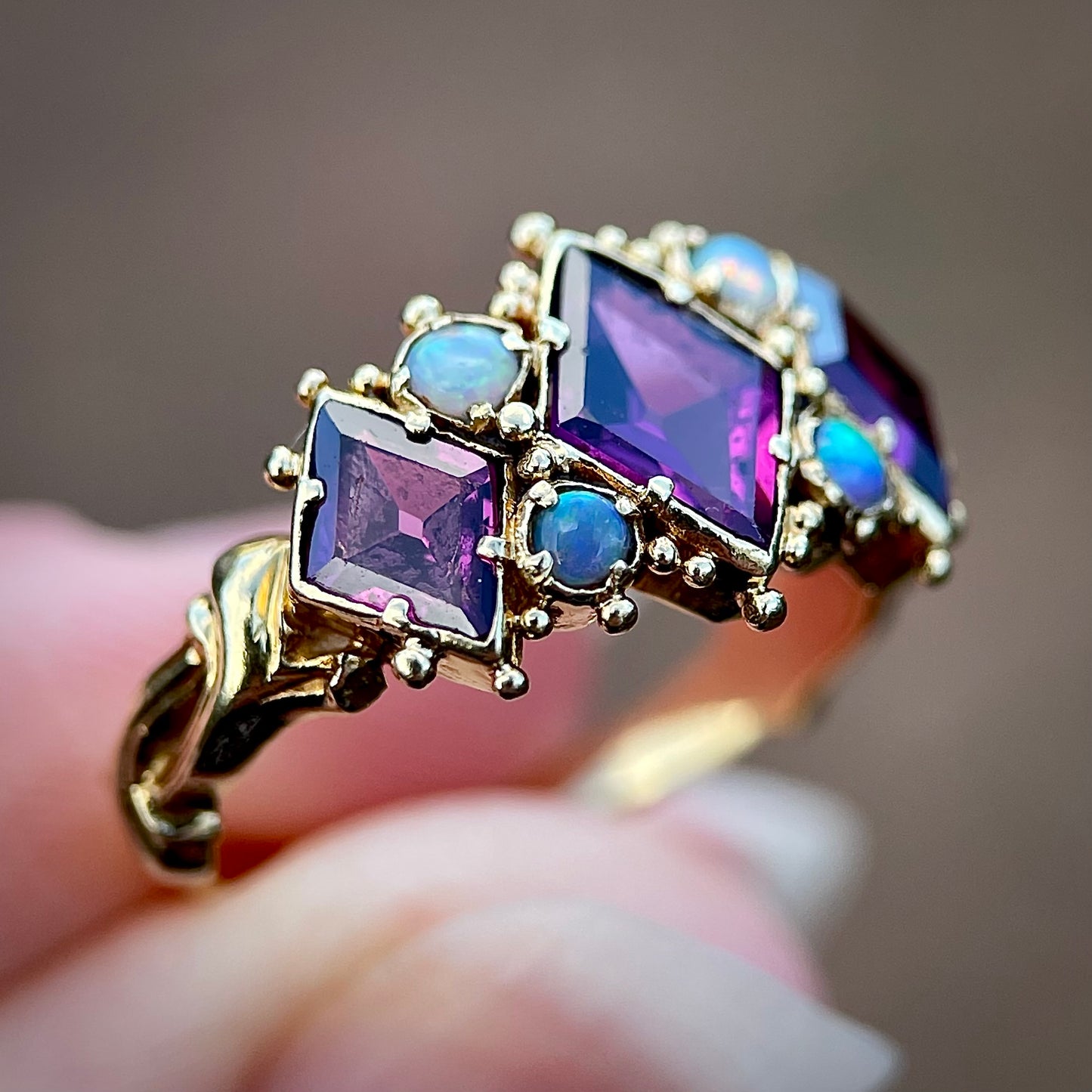 18ct Gold Antique Amethyst & Opal Art Nouveau Arts & Crafts Ring Size J