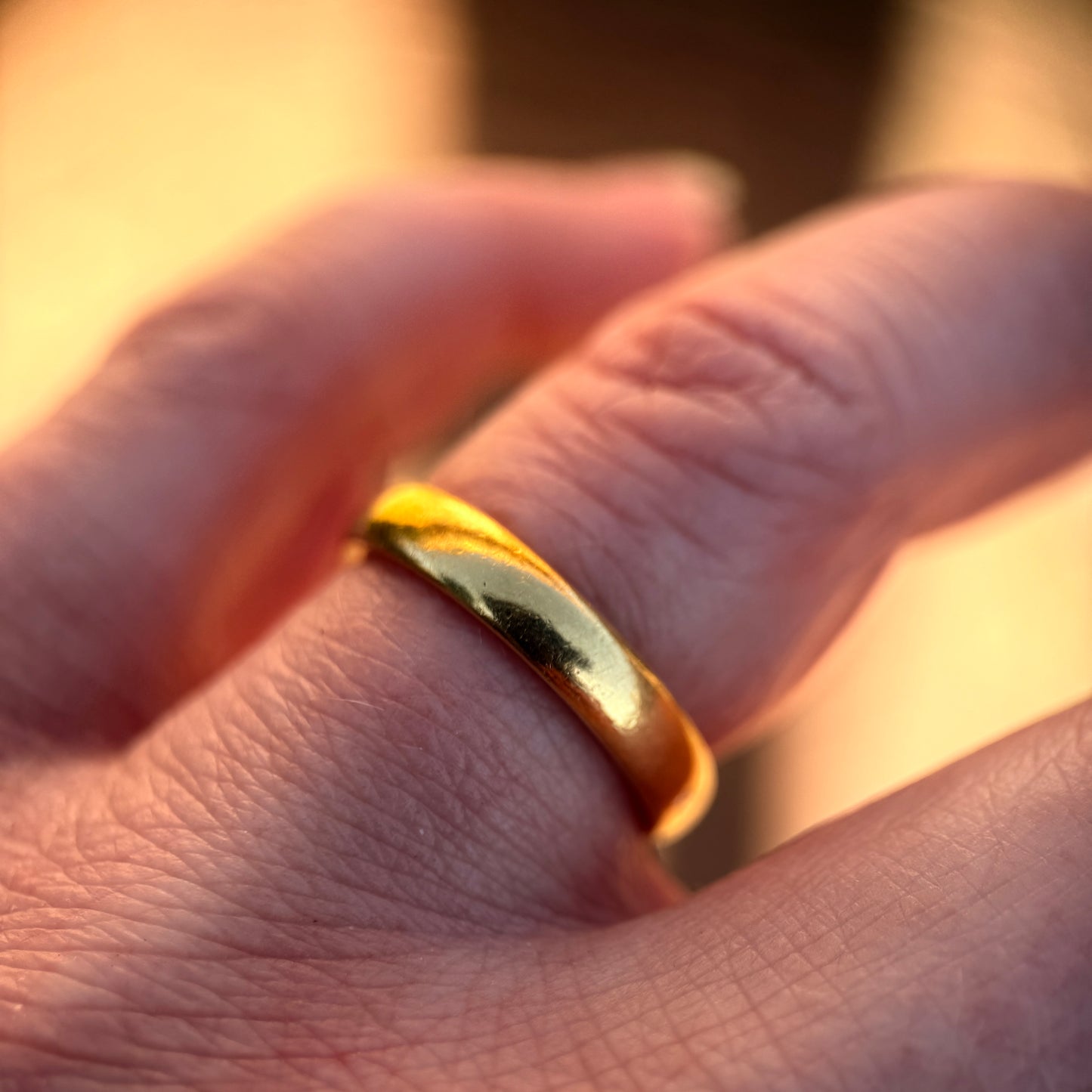 Antique Fully Hallmarked 22CT Gold Wedding ring band Size K Heavy 6.6 grams