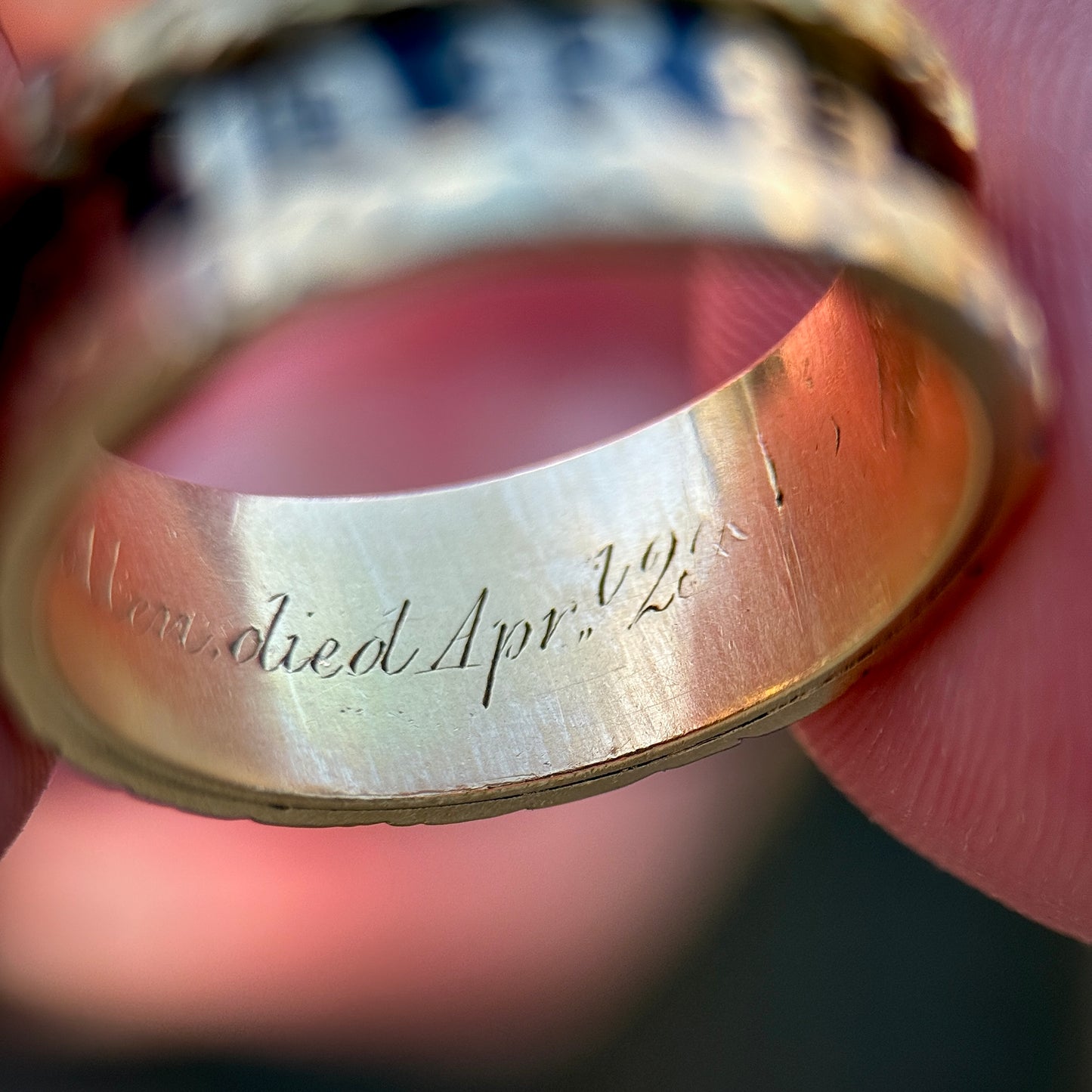 18ct Gold Antique Georgian 1827 Enamel Mourning Memorial Ring
