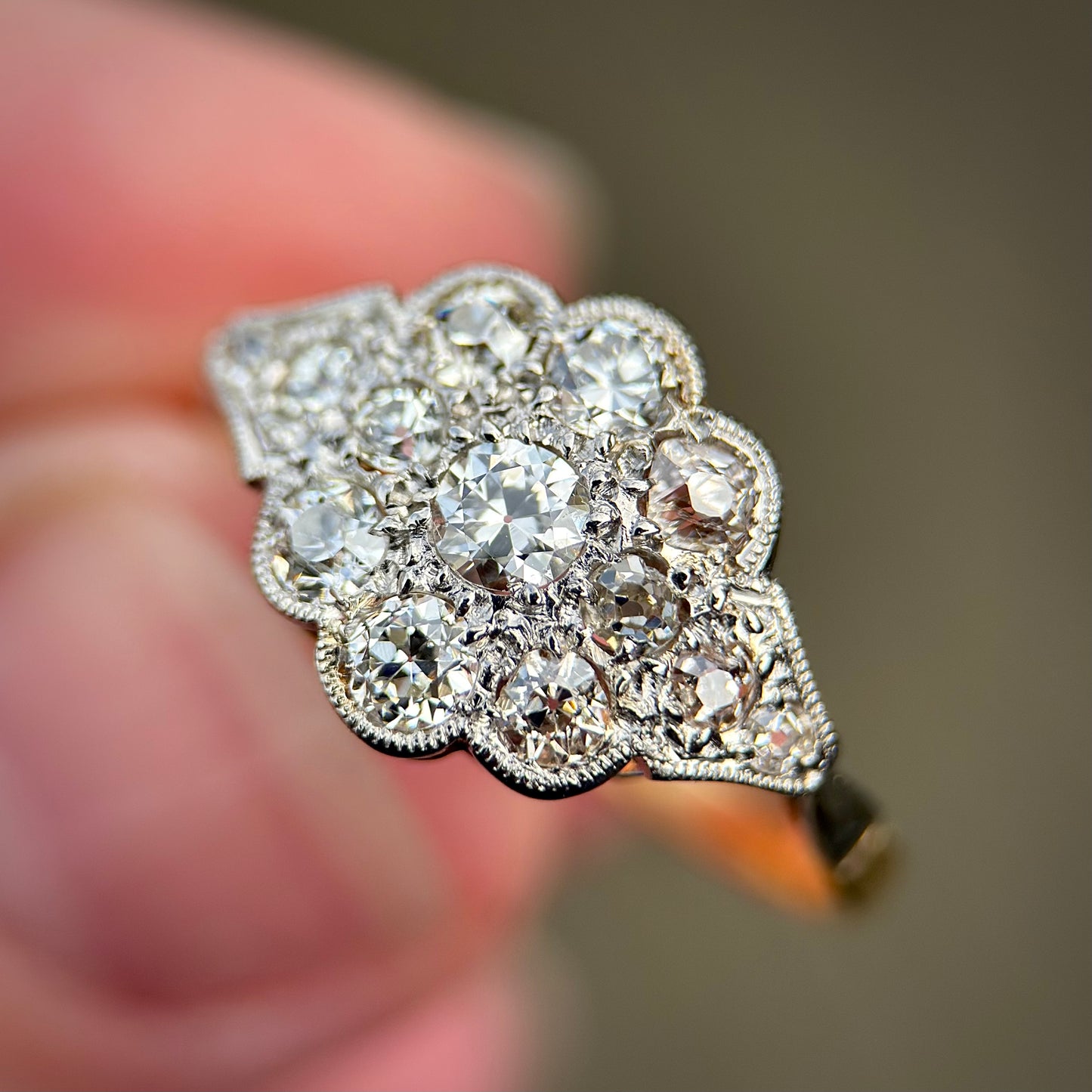 18ct Gold Antique Edwardian 0.75ct Old Cut Diamond Daisy Cluster Ring