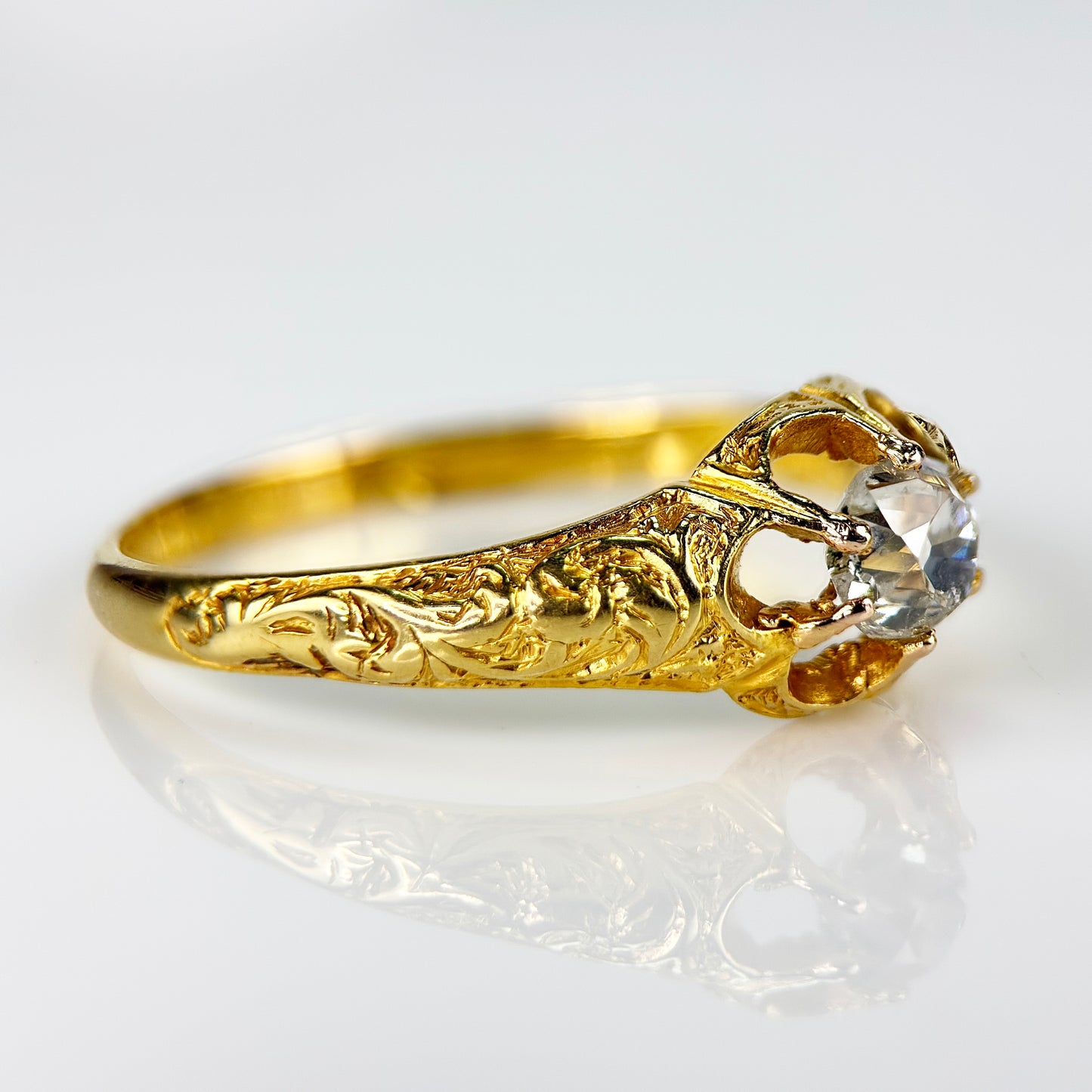 18ct Gold Antique 0.40ct Old Cut Diamond gypsy Ring