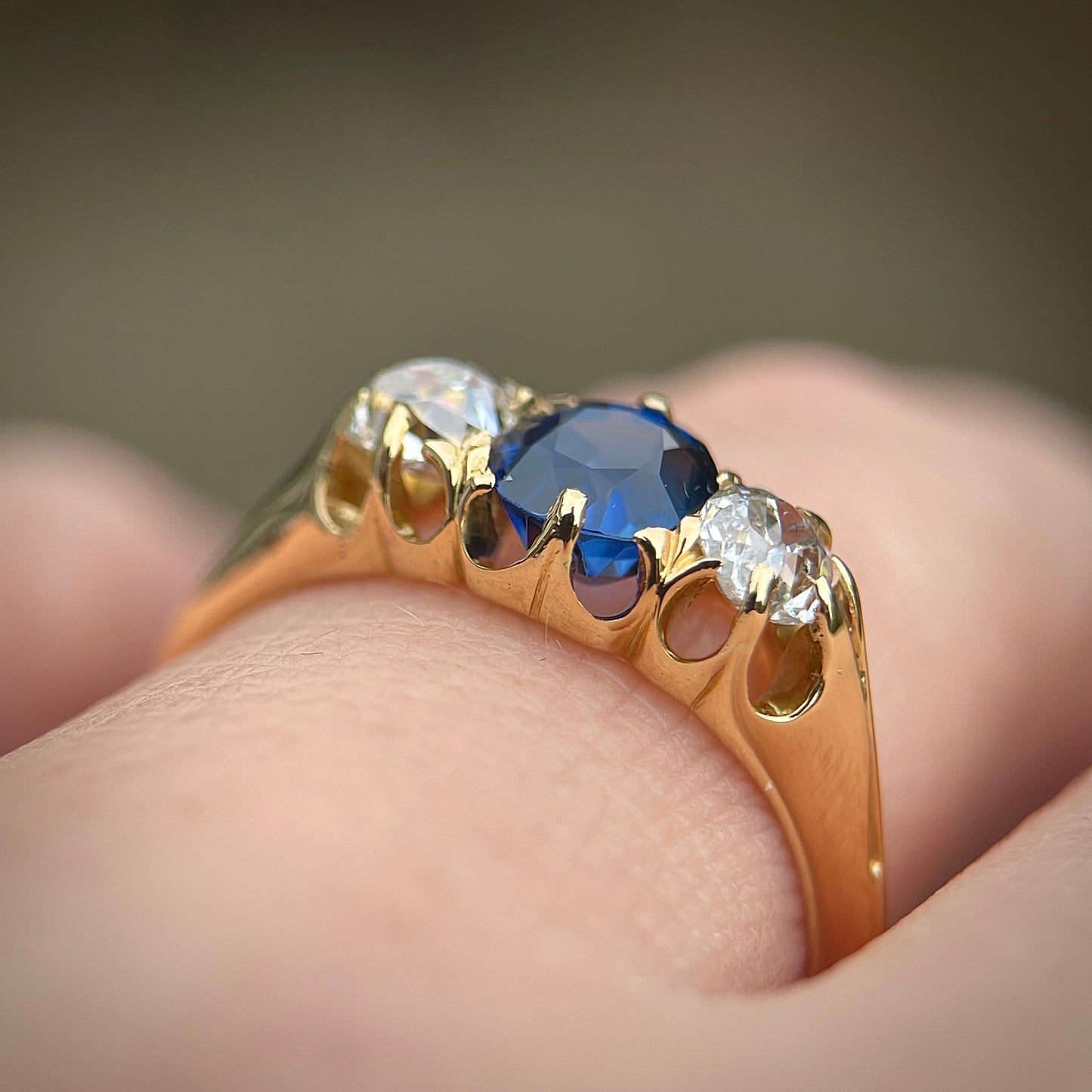 Antique Sapphire & Old Cut Diamond 3 Stone 18ct Yellow Gold Ring Size N