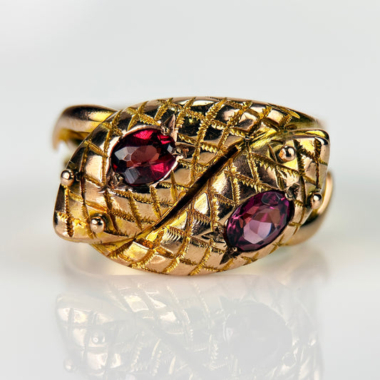 9CT Gold Antique (1915) Double Headed Snake / Cobra Ring 5.1g
