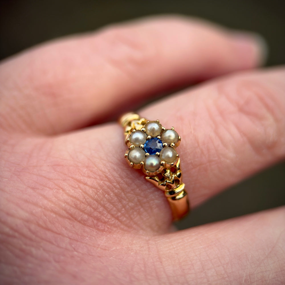 18ct Gold Antique Victorian Fully Hallmarked Sapphire & Pearl Daisy Cluster Ring