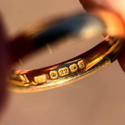 Antique Fully Hallmarked 22CT Gold Wedding ring band Size K Heavy 6.6 grams