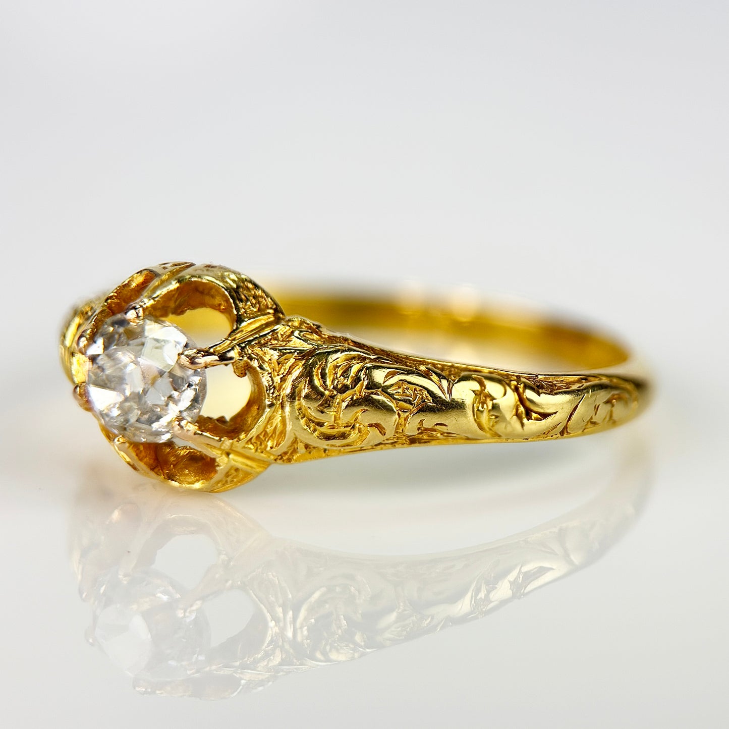 18ct Gold Antique 0.40ct Old Cut Diamond gypsy Ring