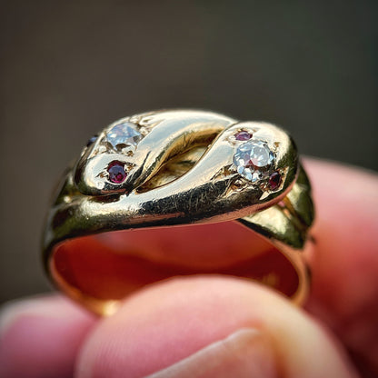 18CT Gold Antique Old Cut Diamond & Ruby Double Headed Snake Ring Heavy 9.6g